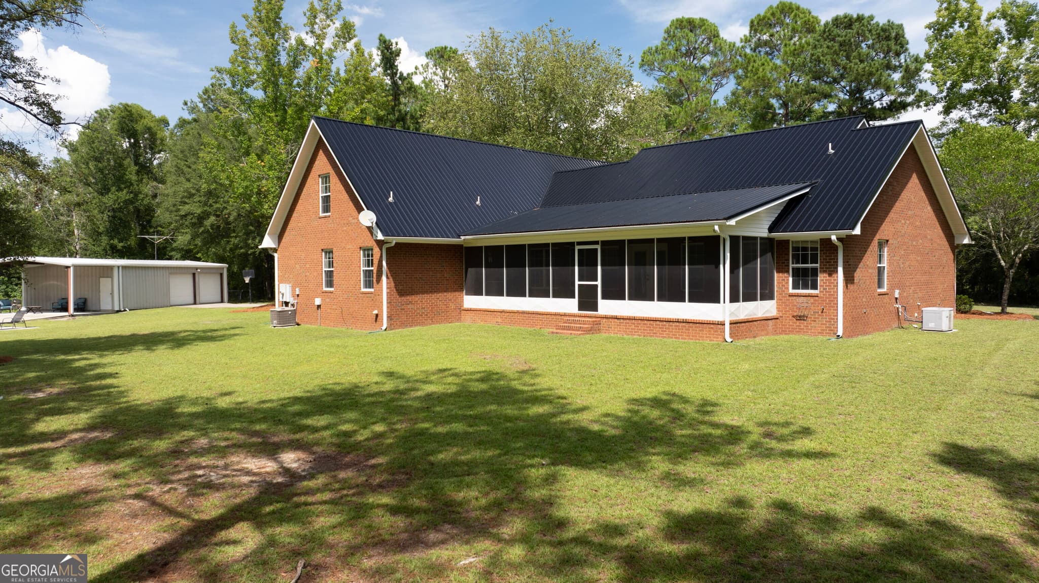 5 bedroom, 2.5 bathroom, 2,861 sq ft single family residence under contract at 449 Roscoe Smith, Collins, GA 30421 — photo 3