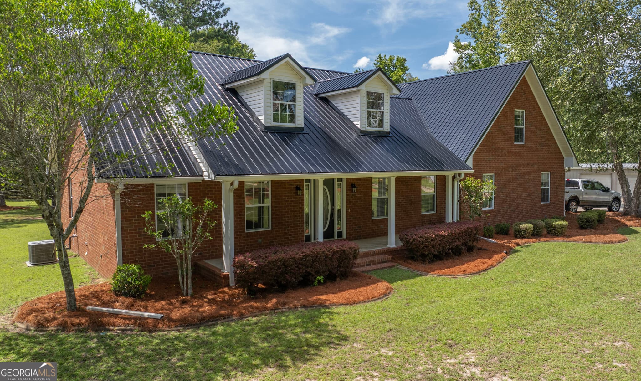 5 bedroom, 2.5 bathroom, 2,861 sq ft single family residence under contract at 449 Roscoe Smith, Collins, GA 30421