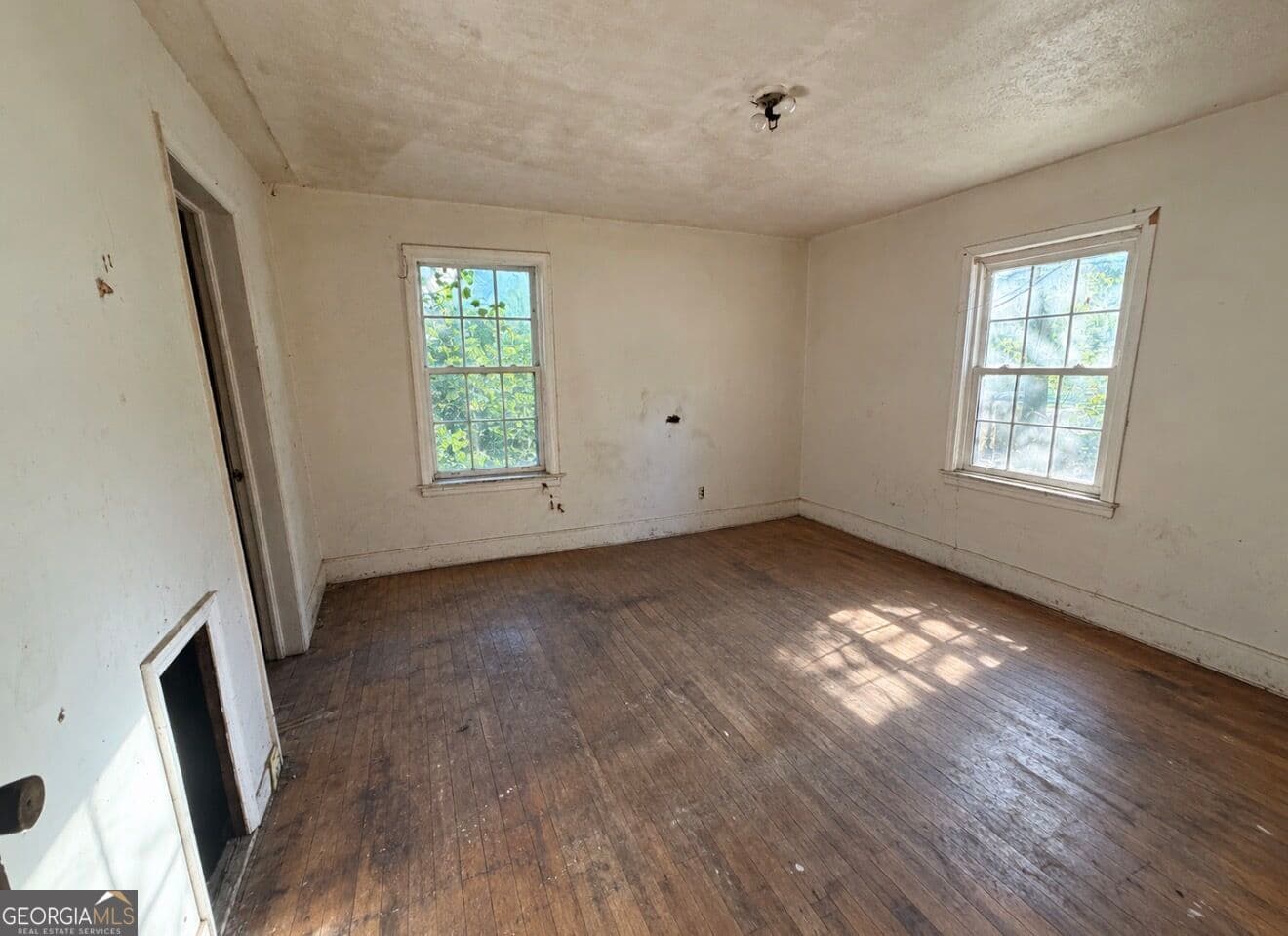 3 bedroom, 1 bathroom, 1,175 sq ft single family residence for sale at 2152 Wesley Chapel Road, Decatur, GA 30035 — photo 5