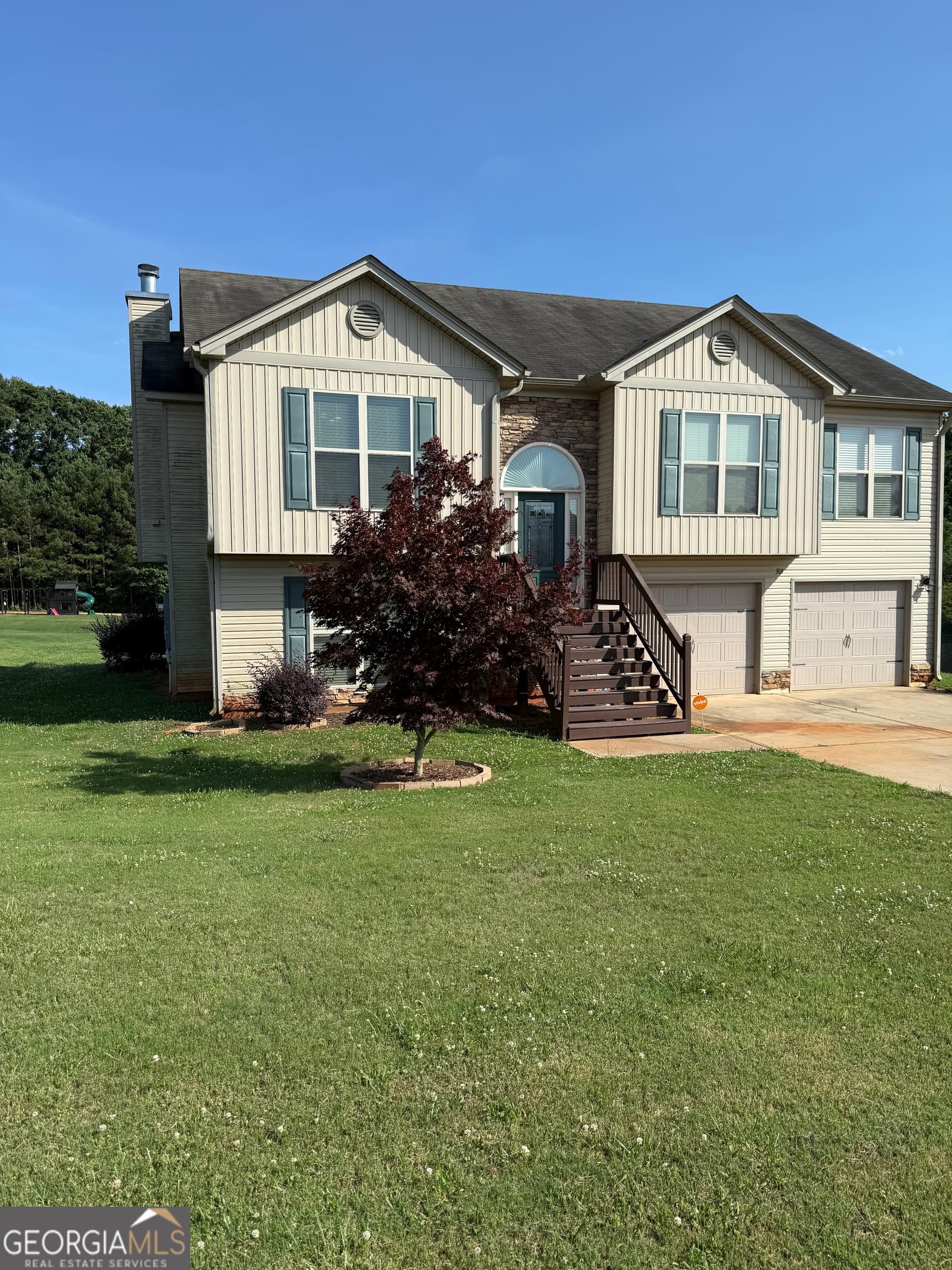5 bedroom, 3 bathroom, 2,344 sq ft single family residence for sale at 312 Thoroughbred Trail, Monroe, GA 30655 — photo 2