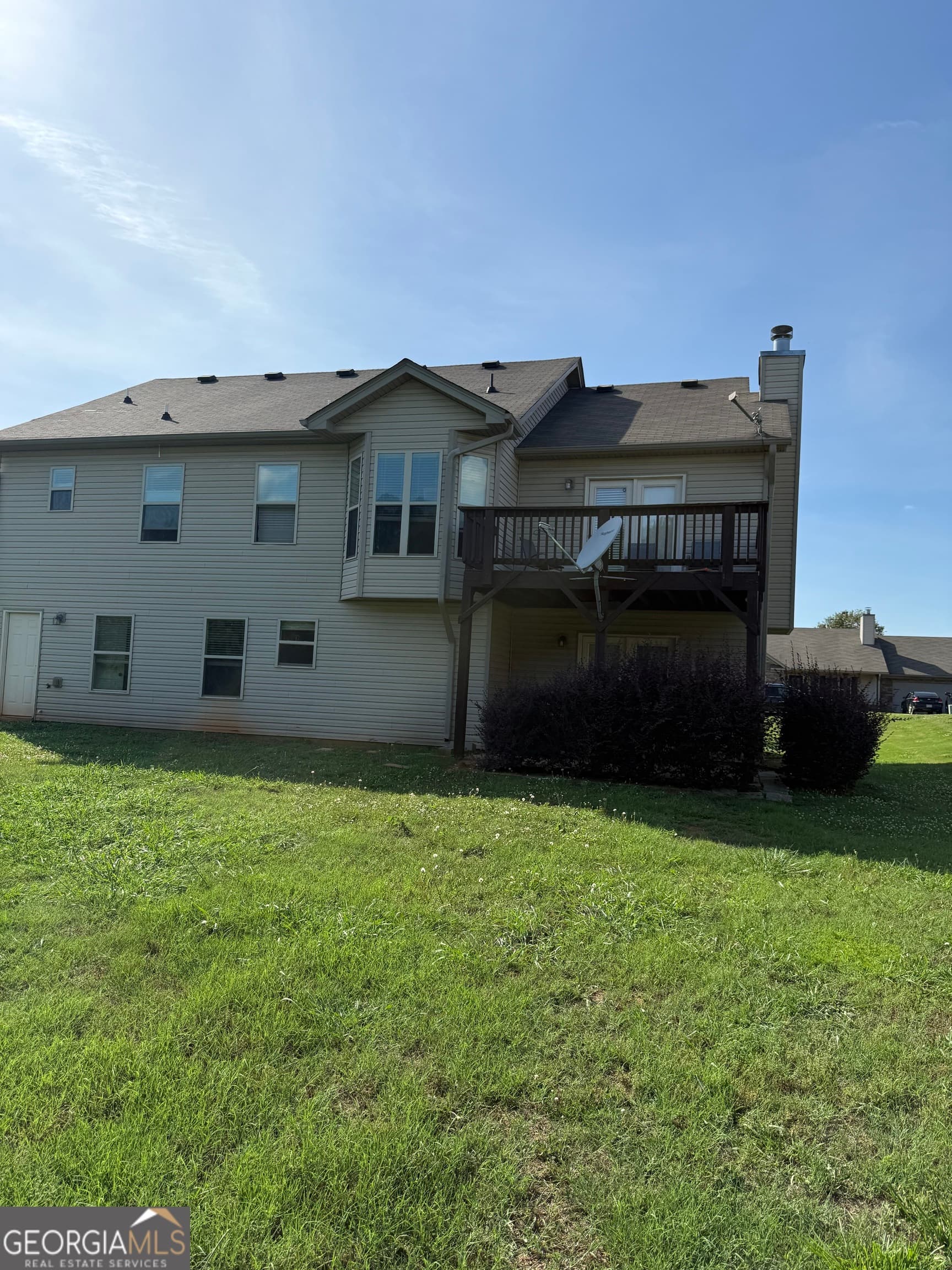 5 bedroom, 3 bathroom, 2,344 sq ft single family residence for sale at 312 Thoroughbred Trail, Monroe, GA 30655 — photo 4