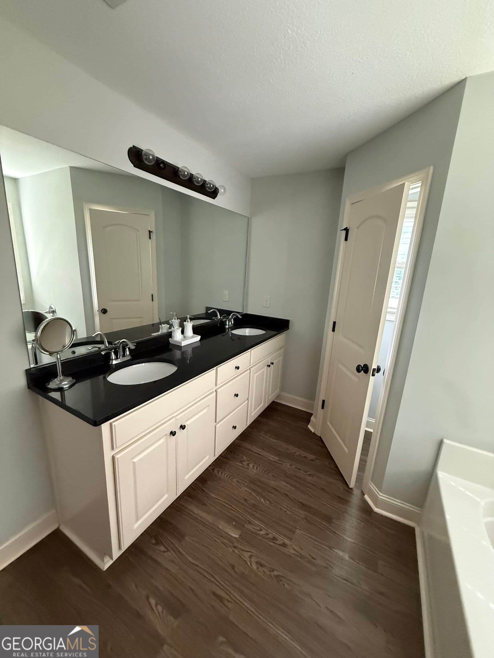 5 bedroom, 3 bathroom, 2,344 sq ft single family residence for sale at 312 Thoroughbred Trail, Monroe, GA 30655 — photo 8