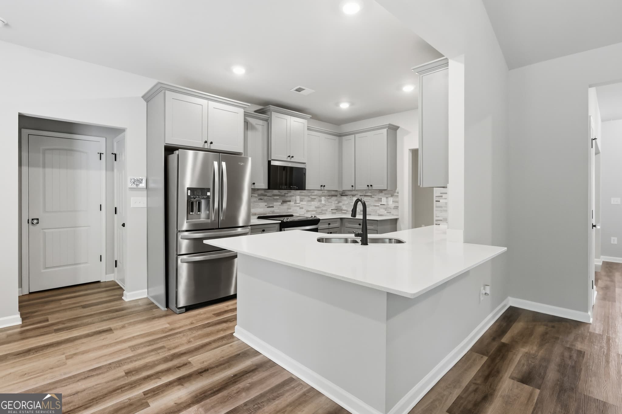 3 bedroom, 2 bathroom, 1,828 sq ft single family residence for sale at 533 Evelyn Drive, Greenville, GA 30222 — photo 3