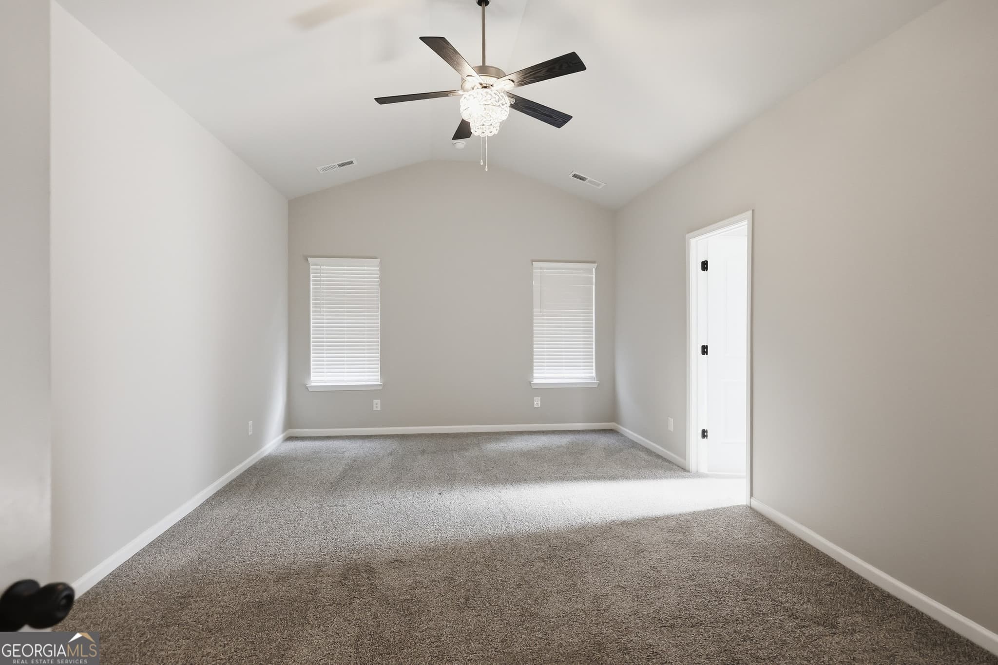 3 bedroom, 2 bathroom, 1,828 sq ft single family residence for sale at 533 Evelyn Drive, Greenville, GA 30222 — photo 9