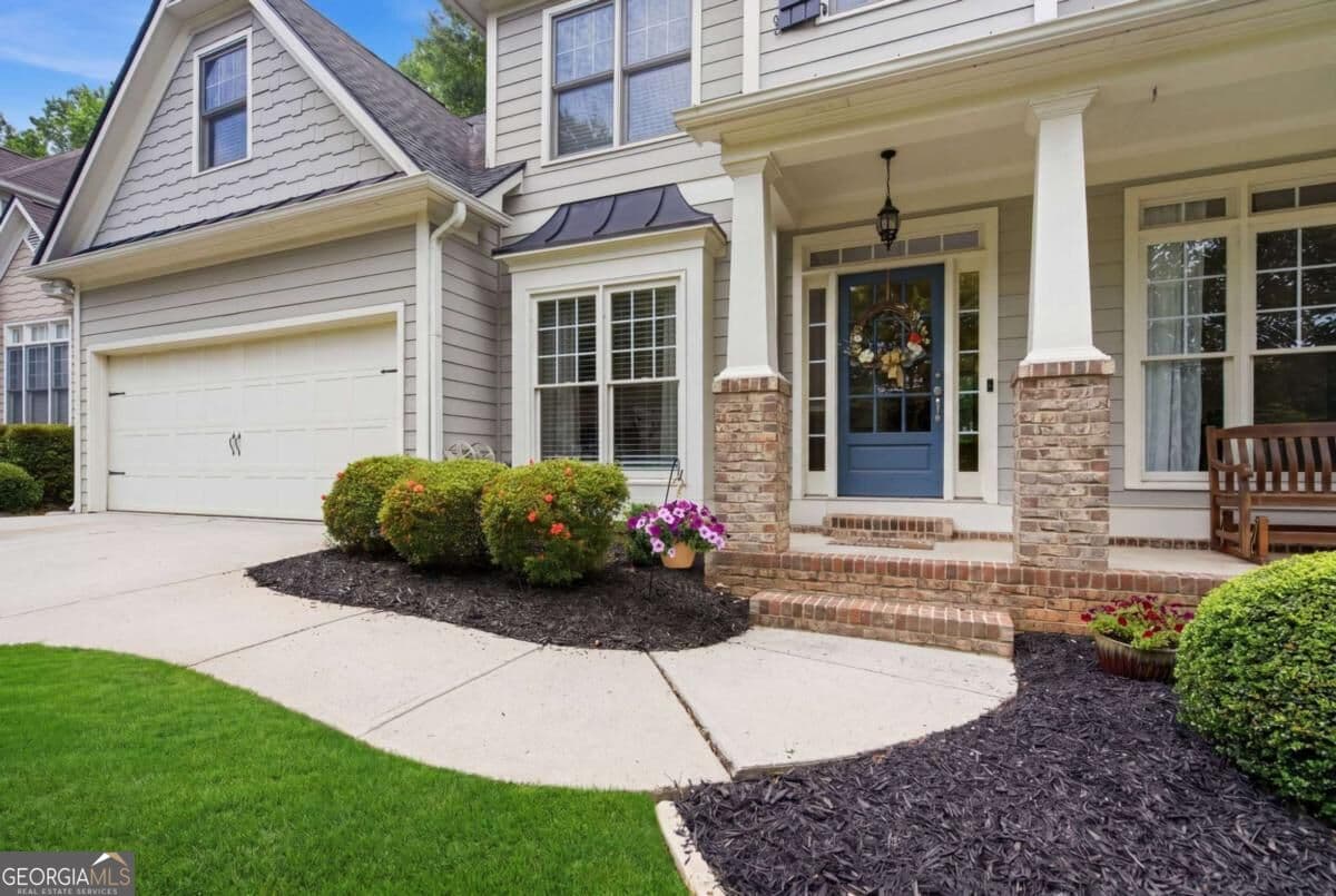 5 bedroom, 4 bathroom, 3,356 sq ft single family residence for sale at 4092 Suwanee Mill Drive, Buford, GA 30518 — photo 3