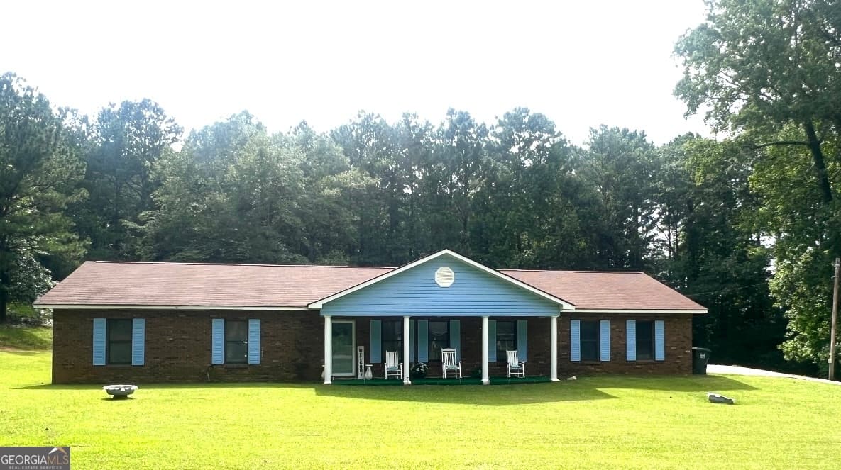 3 bedroom, 2 bathroom, 1,762 sq ft single family residence for sale at 214 Collier Street, Hogansville, GA 30230 — photo 2