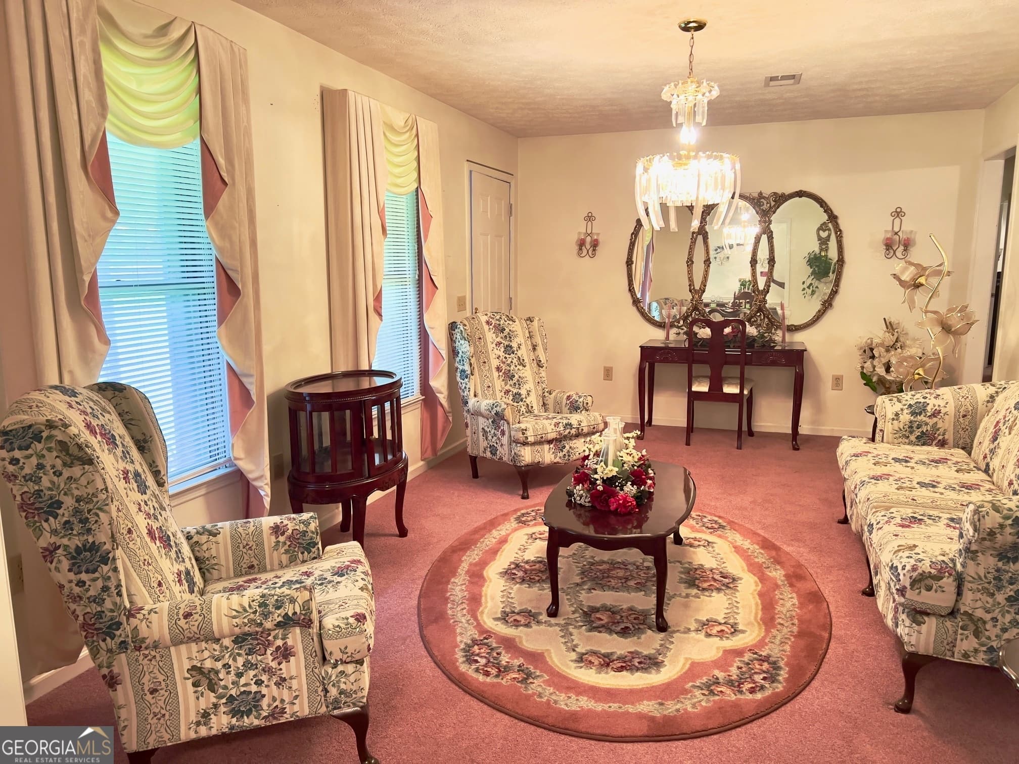 3 bedroom, 2 bathroom, 1,762 sq ft single family residence for sale at 214 Collier Street, Hogansville, GA 30230 — photo 3