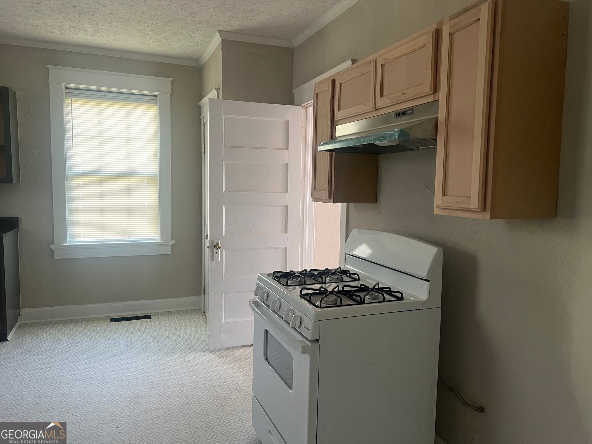 3 bedroom, 2 bathroom, 1,192 sq ft single family residence for sale at 146 N Street, Thomaston, GA 30286 — photo 7