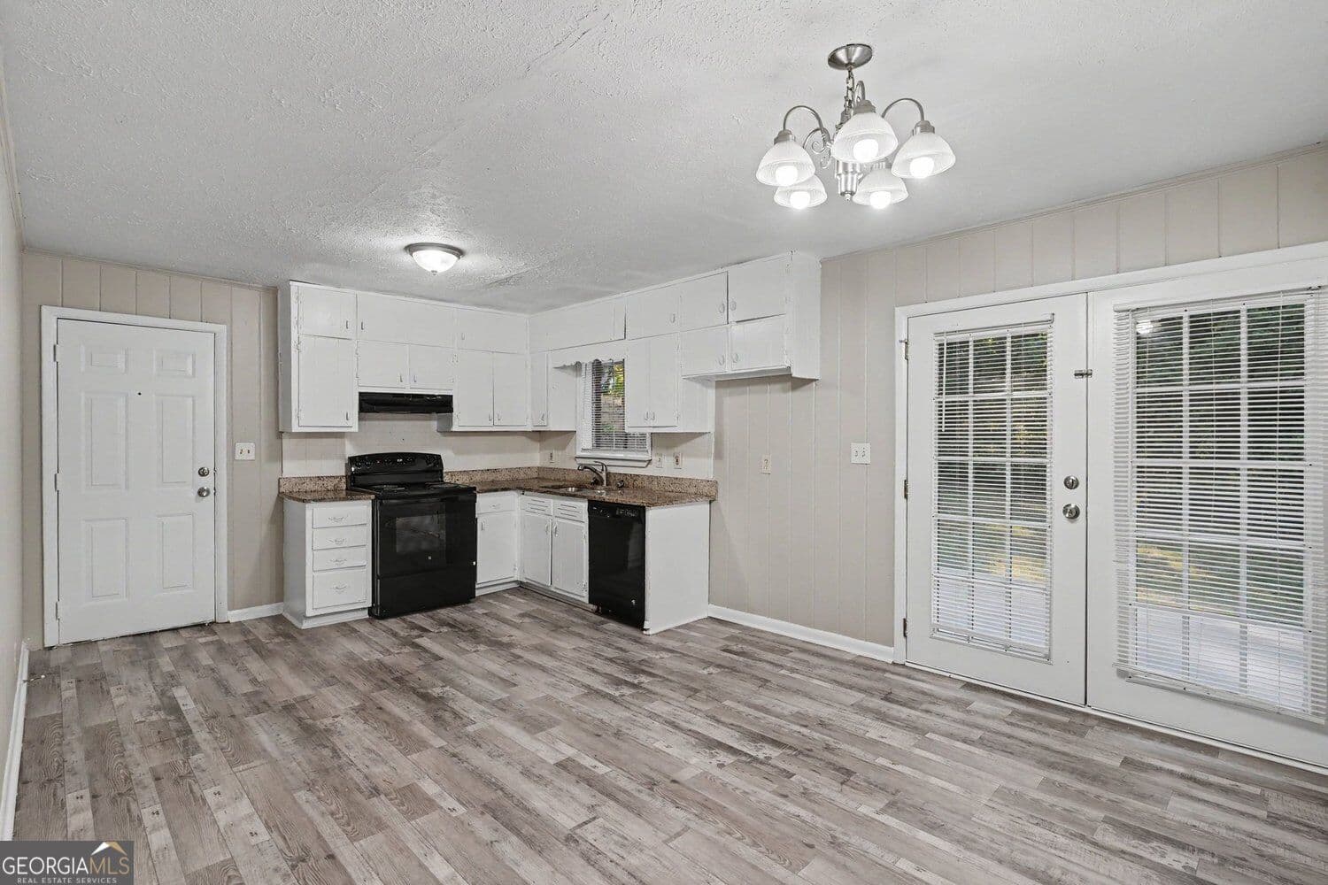 4 bedroom, 2.5 bathroom, 2,305 sq ft single family residence for sale at 4077 Rockey Valley Drive, Conley, GA 30288 — photo 7