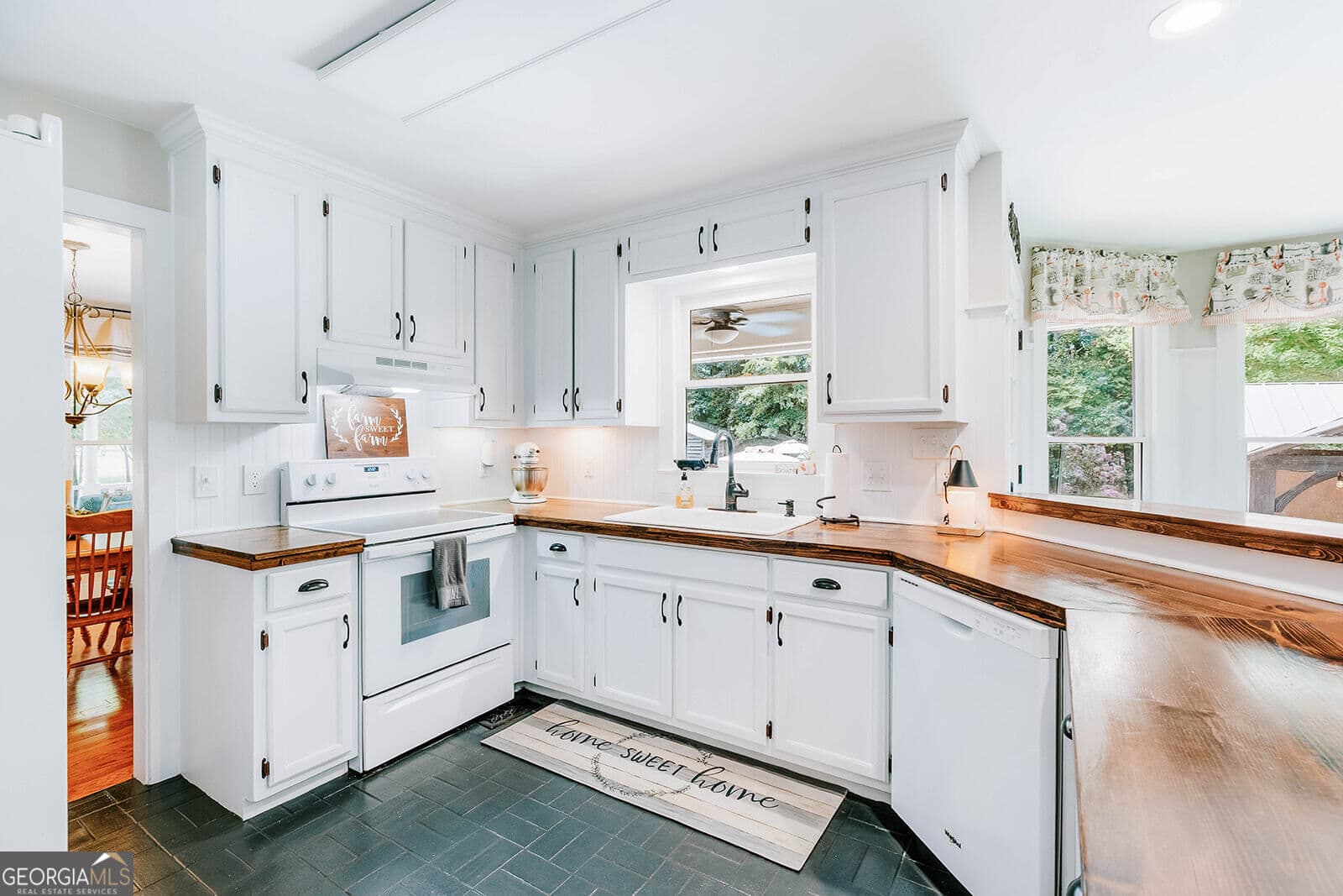 4 bedroom, 3.5 bathroom, 3,238 sq ft single family residence for sale at 3771 Indian Creek Road, Madison, GA 30650 — photo 3