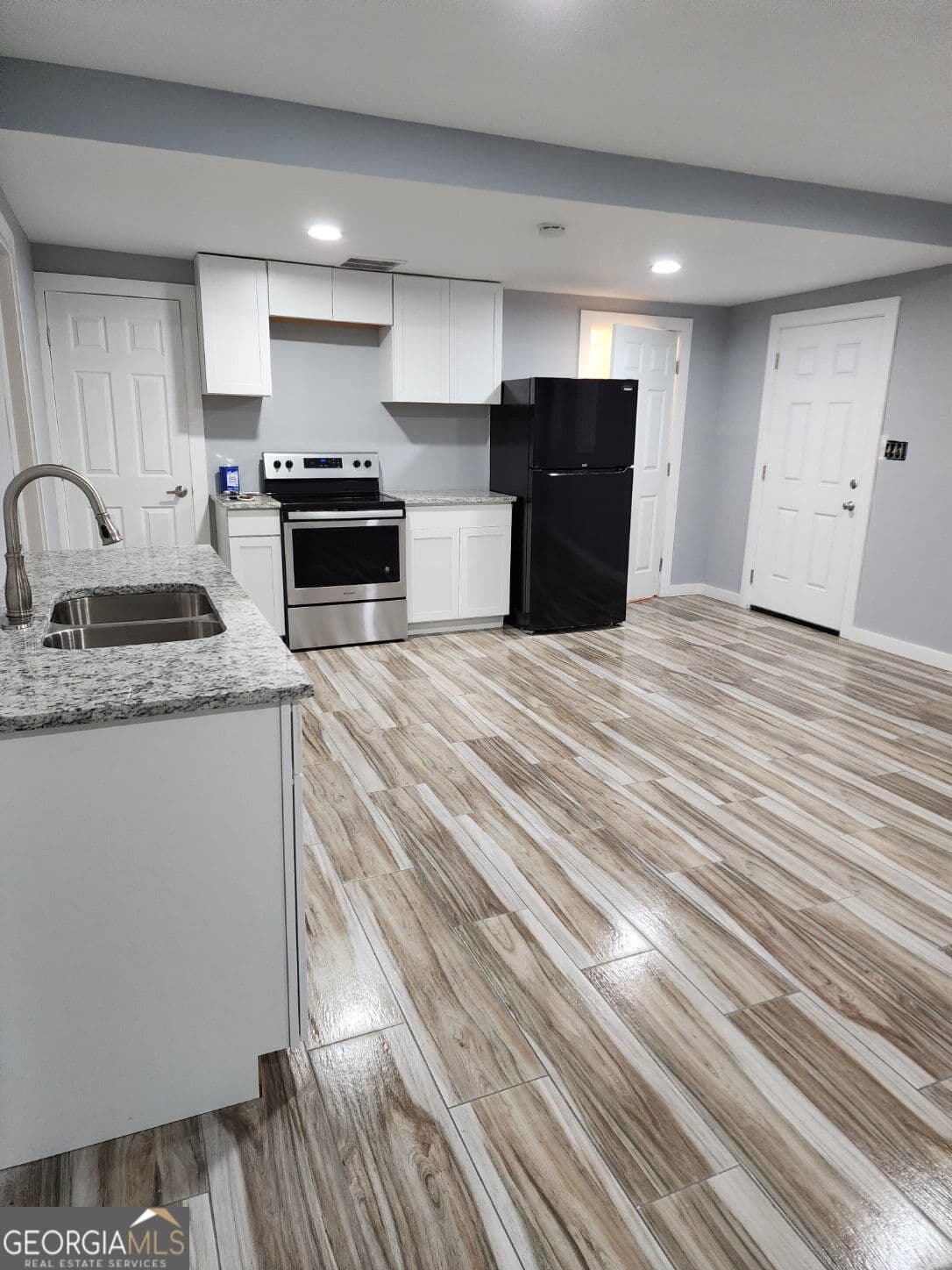 5 bedroom, 3 bathroom, 3,668 sq ft single family residence for sale at 3762 Tree Bark Trail, Decatur, GA 30034 — photo 8