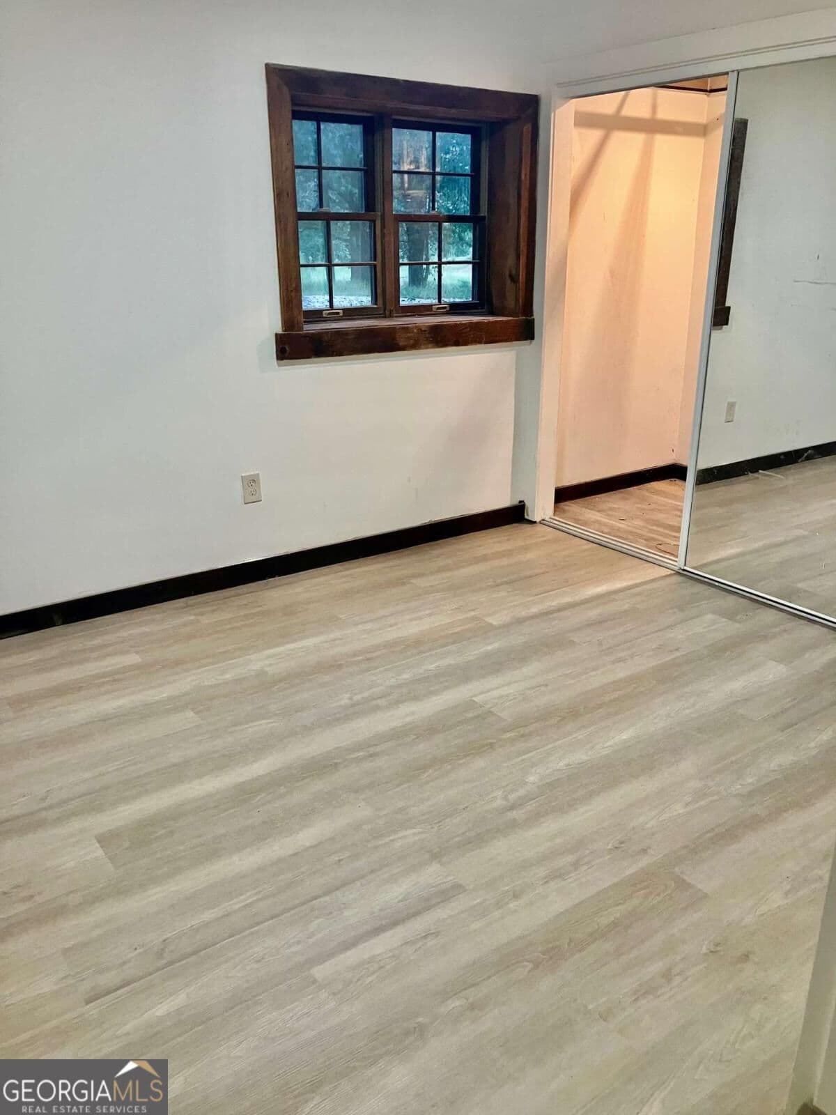 3 bedroom, 3 bathroom, 992 sq ft cabin,single family residence for sale at 9090 Wilkerson Mill Road, Palmetto, GA 30268 — photo 9
