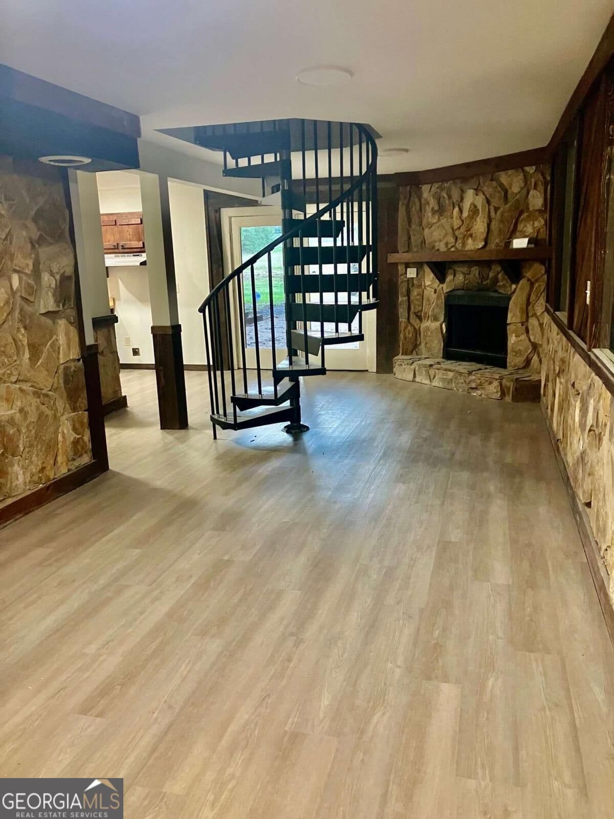 3 bedroom, 3 bathroom, 992 sq ft cabin,single family residence for sale at 9090 Wilkerson Mill Road, Palmetto, GA 30268 — photo 8