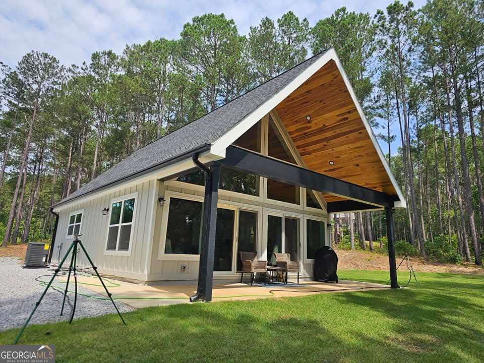 3 bedroom, 2 bathroom, 1,400 sq ft single family residence for sale at 2595 Omaha Drive, Elberton, GA 30635 — photo 4