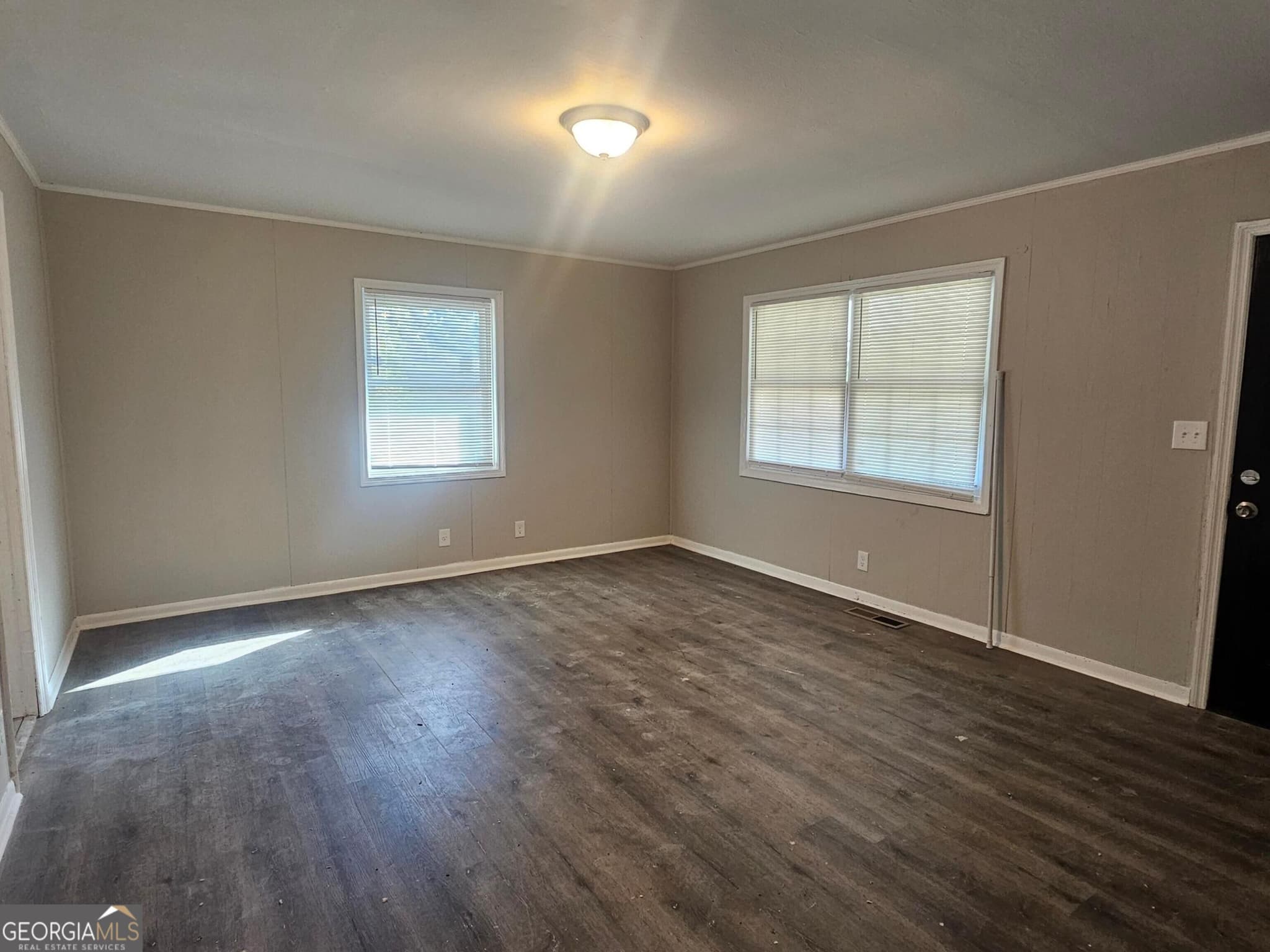 5 bedroom, 2 bathroom, 1,600 sq ft single family residence for rent at 4346 Elkan Avenue, Macon, GA 31206 for $1,777 a month — photo 3