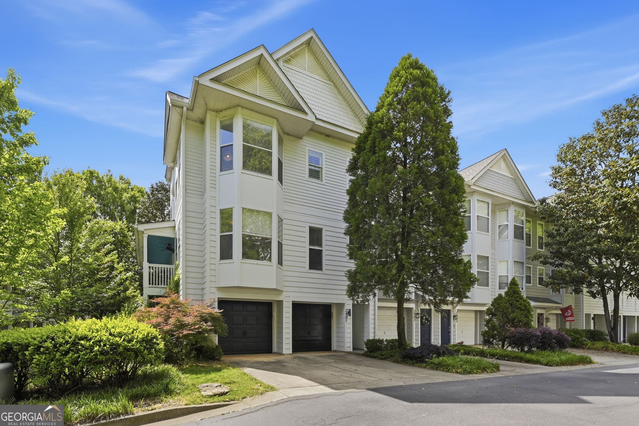 3 bedroom, 2.5 bathroom, 1,878 sq ft townhouse sold at 951 Glenwood Avenue 2401, Atlanta, GA 30316