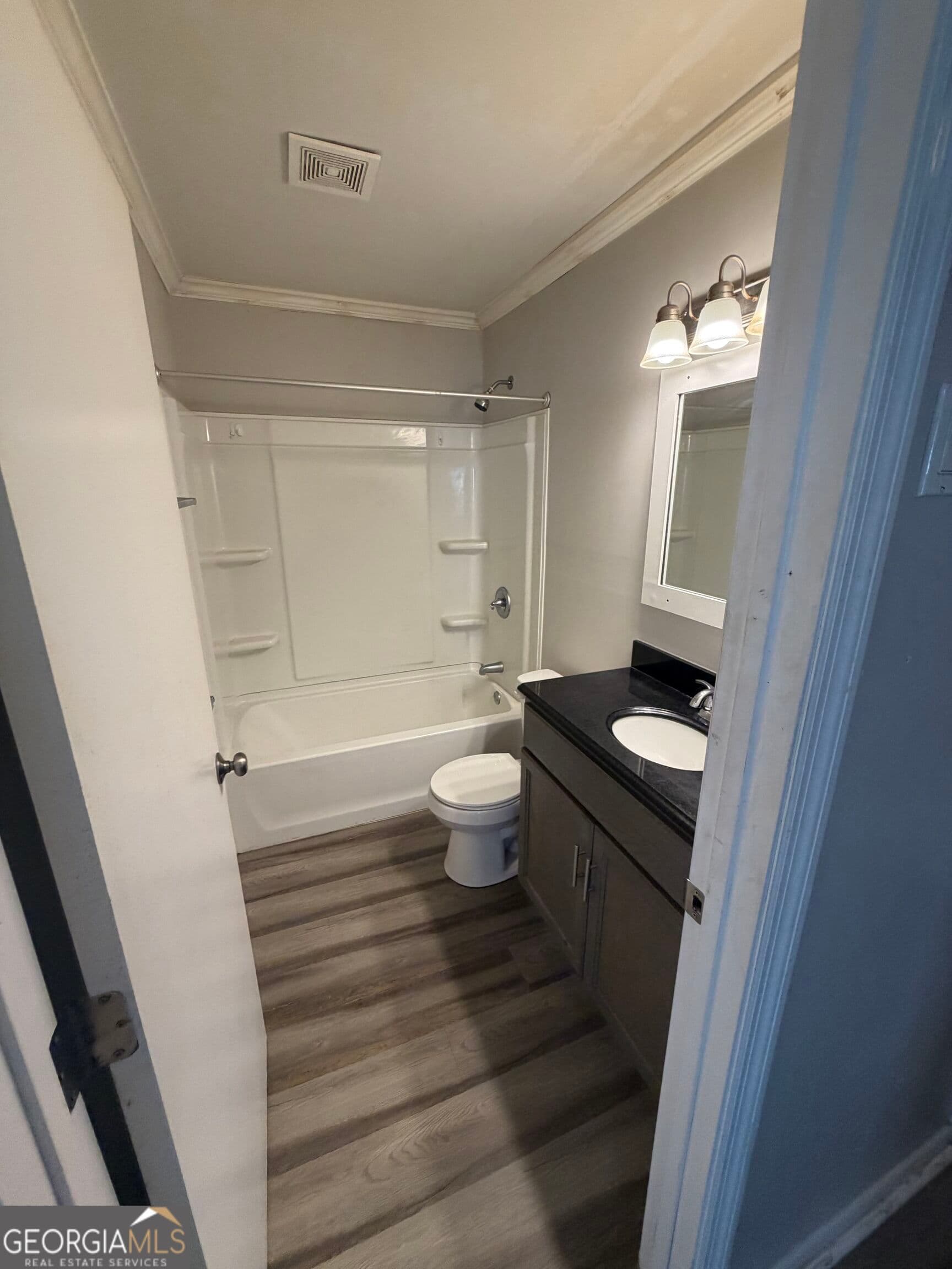3 bedroom, 1 bathroom, 1,040 sq ft single family residence for sale at 120 Meadowdale Drive, Warner Robins, GA 31088 — photo 6