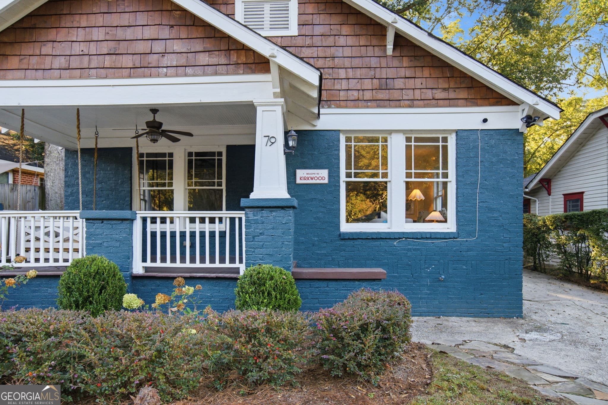 3 bedroom, 2 bathroom, 1,475 sq ft single family residence for sale at 79 Lakeview Drive, Atlanta, GA 30317 — photo 2