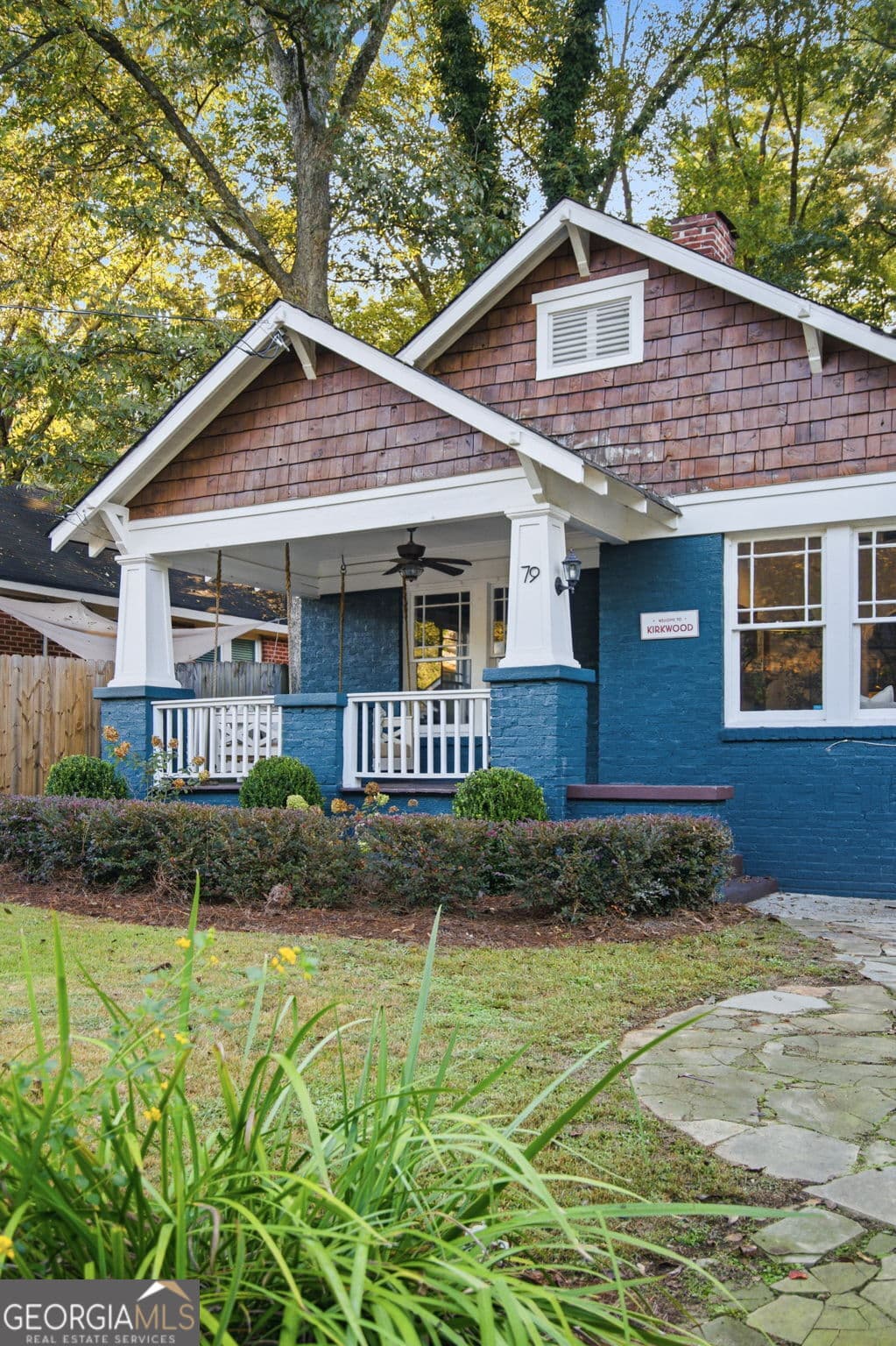 3 bedroom, 2 bathroom, 1,475 sq ft single family residence for sale at 79 Lakeview Drive, Atlanta, GA 30317 — photo 3