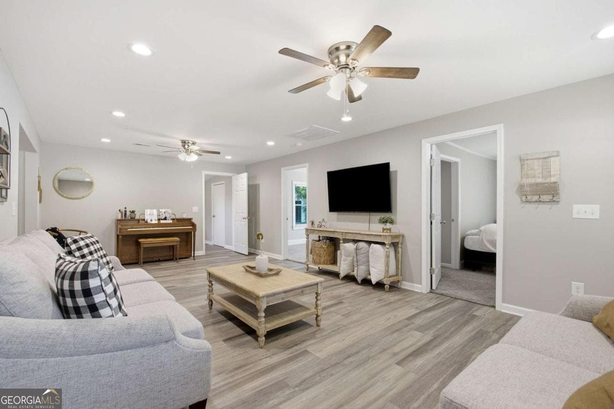 3 bedroom, 2 bathroom single family residence for sale at 430 Elm Street, Calhoun, GA 30701 — photo 7