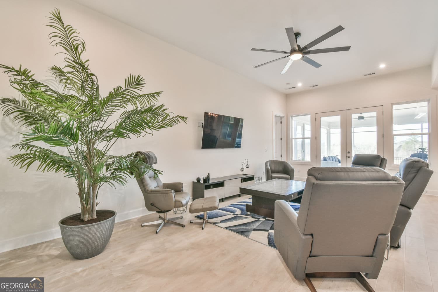 2 bedroom, 2 bathroom, 1,896 sq ft single family residence for sale at 284 Pecks Court, Hoschton, GA 30548 — photo 9