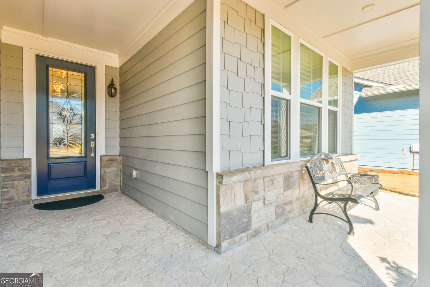 2 bedroom, 2 bathroom, 1,896 sq ft single family residence for sale at 284 Pecks Court, Hoschton, GA 30548 — photo 4