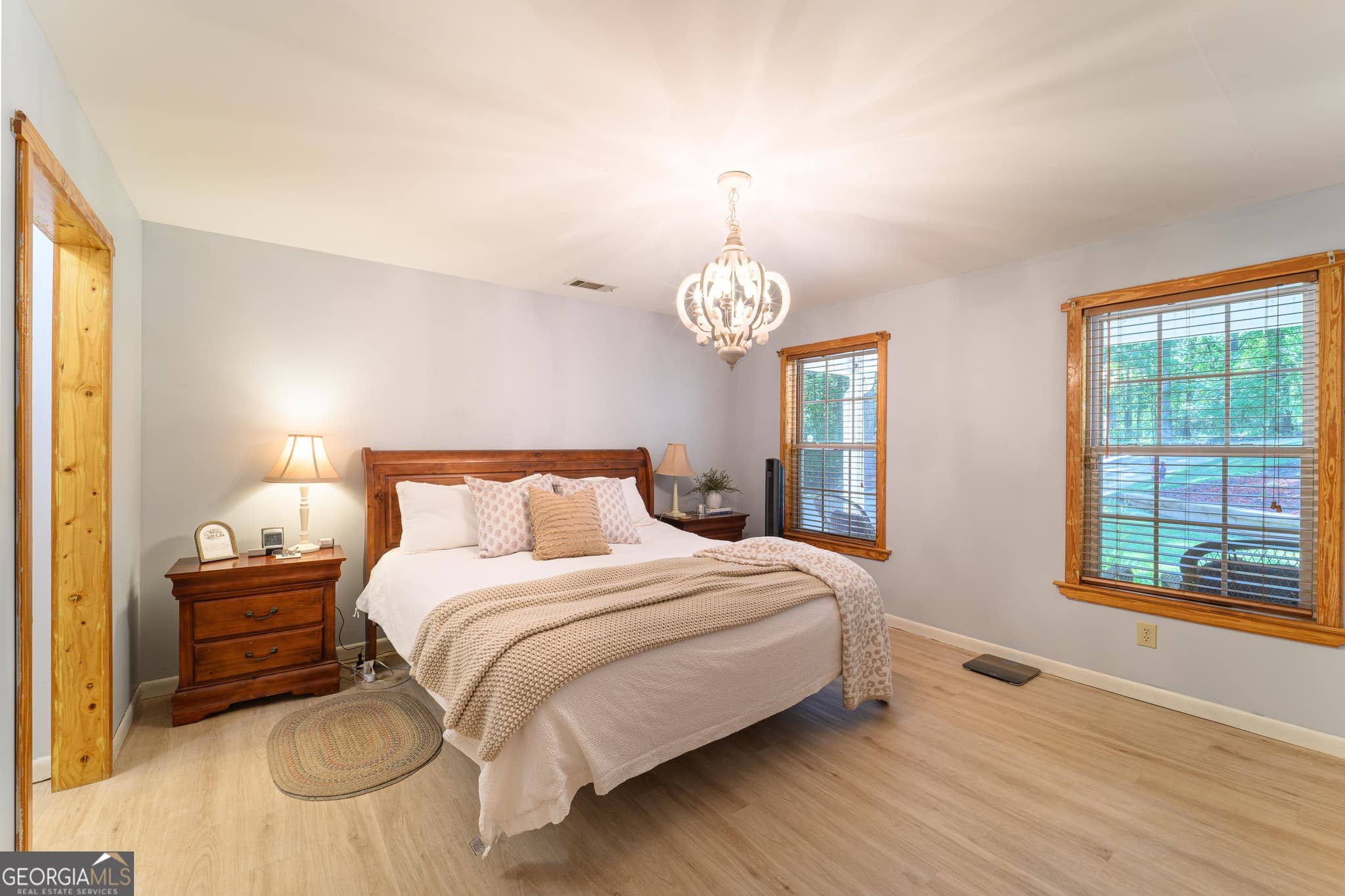 4 bedroom, 2 bathroom, 2,700 sq ft single family residence for sale at 159 Hutchinson Lake Road, Senoia, GA 30276 — photo 9