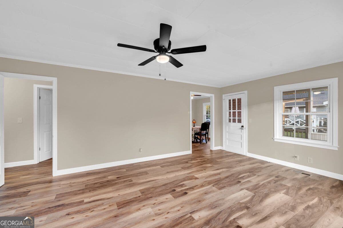 3 bedroom, 2 bathroom, 1,608 sq ft single family residence for sale at 208 Comer Drive, Dublin, GA 31021 — photo 6