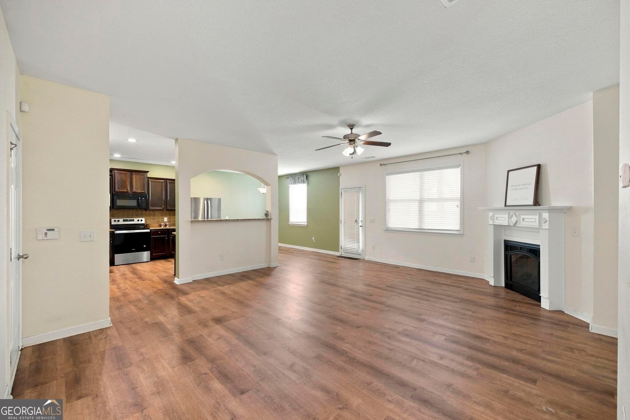4 bedroom, 3 bathroom, 3,001 sq ft single family residence for sale at 145 Back Cedar Lane, Warner Robins, GA 31093 — photo 9