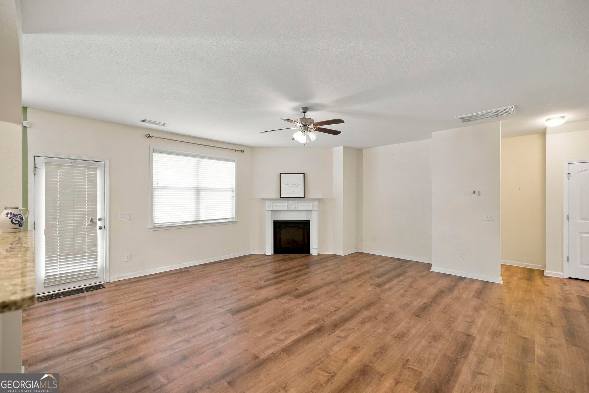 4 bedroom, 3 bathroom, 3,001 sq ft single family residence for sale at 145 Back Cedar Lane, Warner Robins, GA 31093 — photo 10
