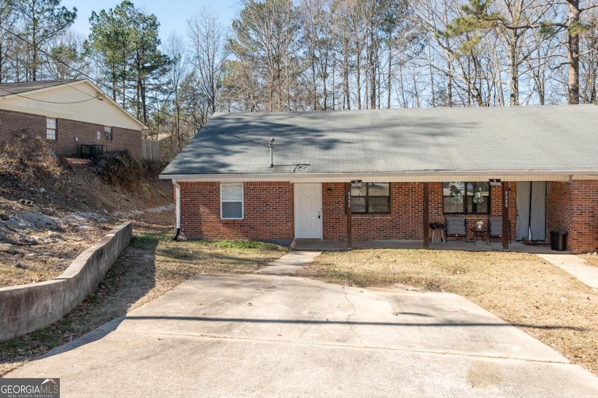 2 bedroom, 2 bathroom, 1,100 sq ft duplex for rent at 8367 Warren Drive 8367, Douglasville, GA 30134 for $1,195 a month — photo 1 of 1