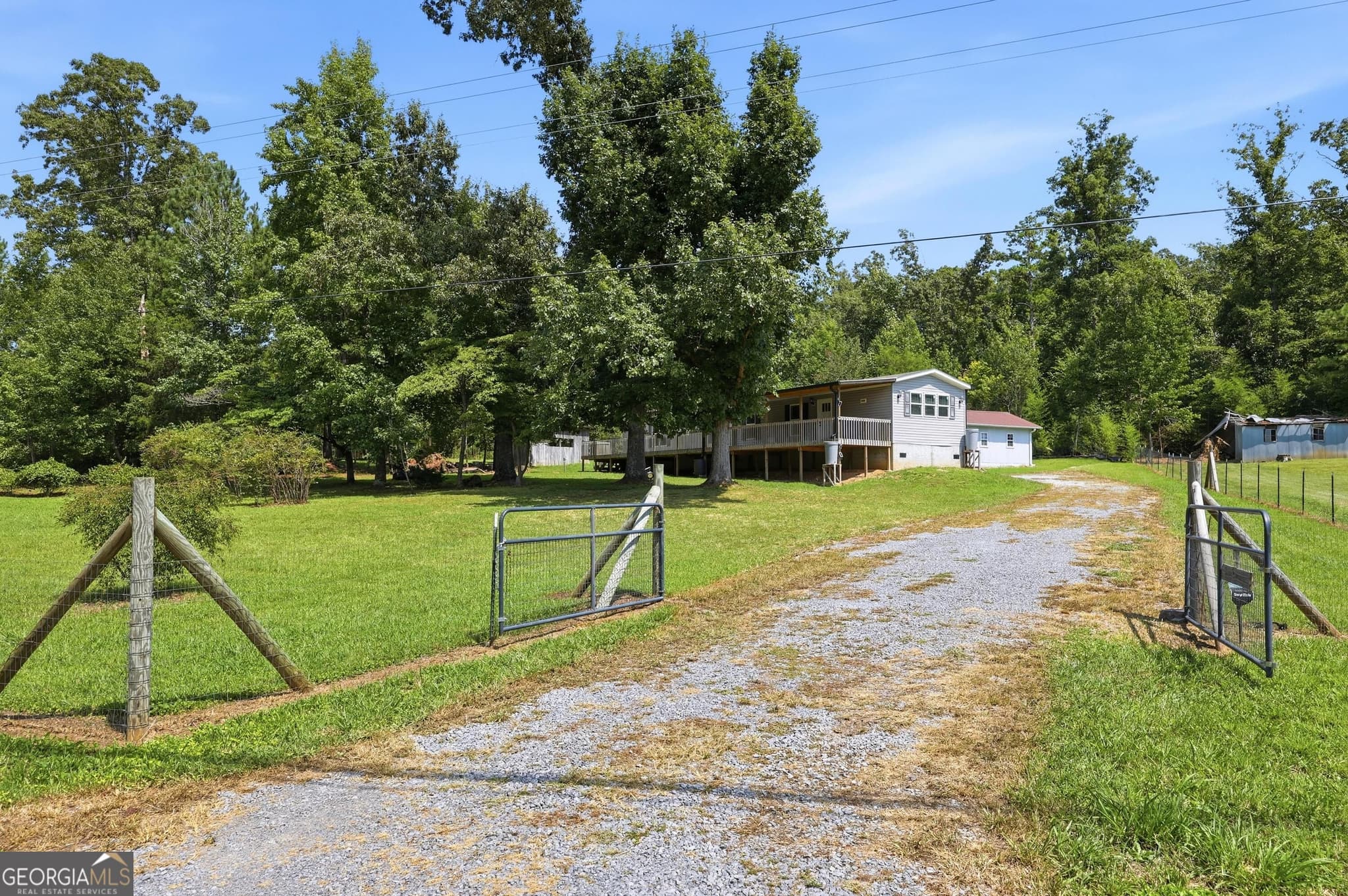 2 bedroom, 2 bathroom, 1,216 sq ft manufactured home,single family residence under contract at 675 S McDonald Road, Mc Donald, TN 37353 — photo 5