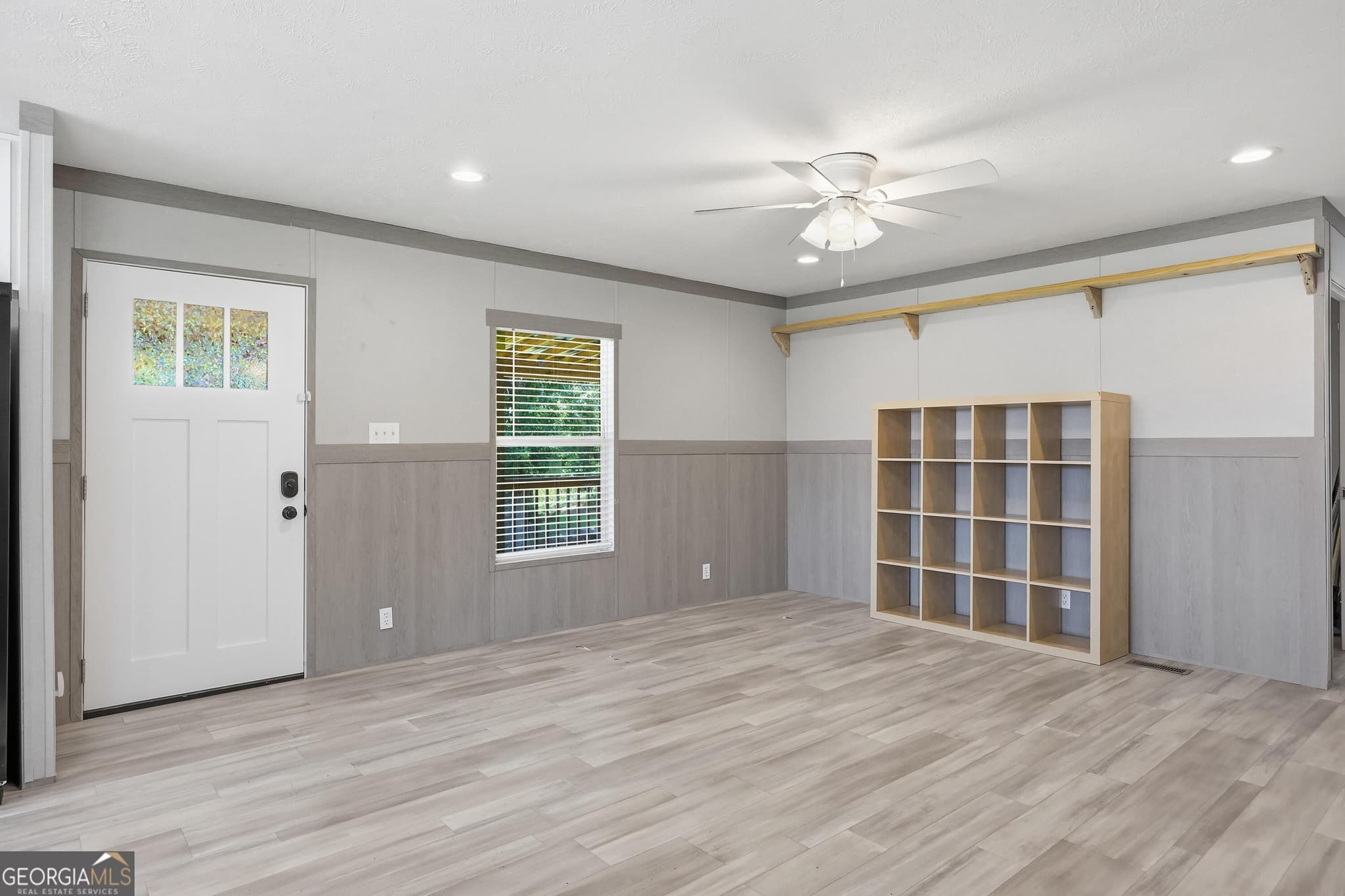 2 bedroom, 2 bathroom, 1,216 sq ft manufactured home,single family residence under contract at 675 S McDonald Road, Mc Donald, TN 37353 — photo 8