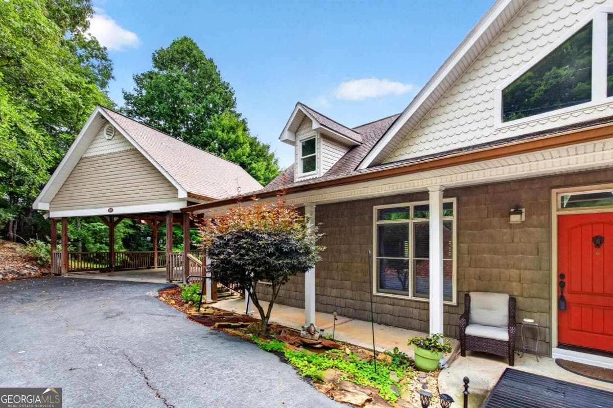 7 bedroom, 3 bathroom, 2,640 sq ft single family residence for sale at 293 Weoka Court, Ellijay, GA 30540 — photo 7
