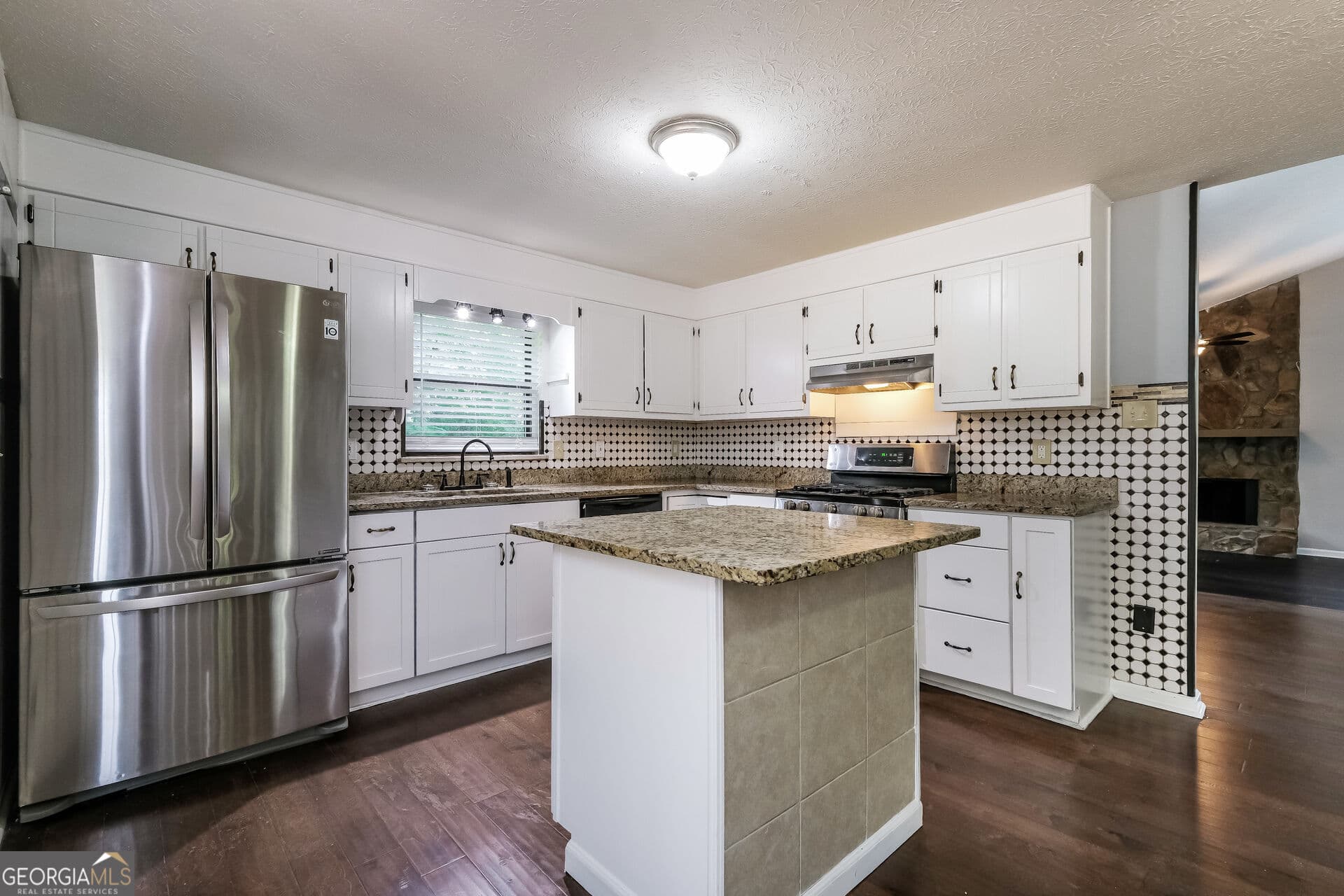 4 bedroom, 2.5 bathroom, 1,908 sq ft single family residence for sale at 6629 Windwood Circle, Douglasville, GA 30135 — photo 9