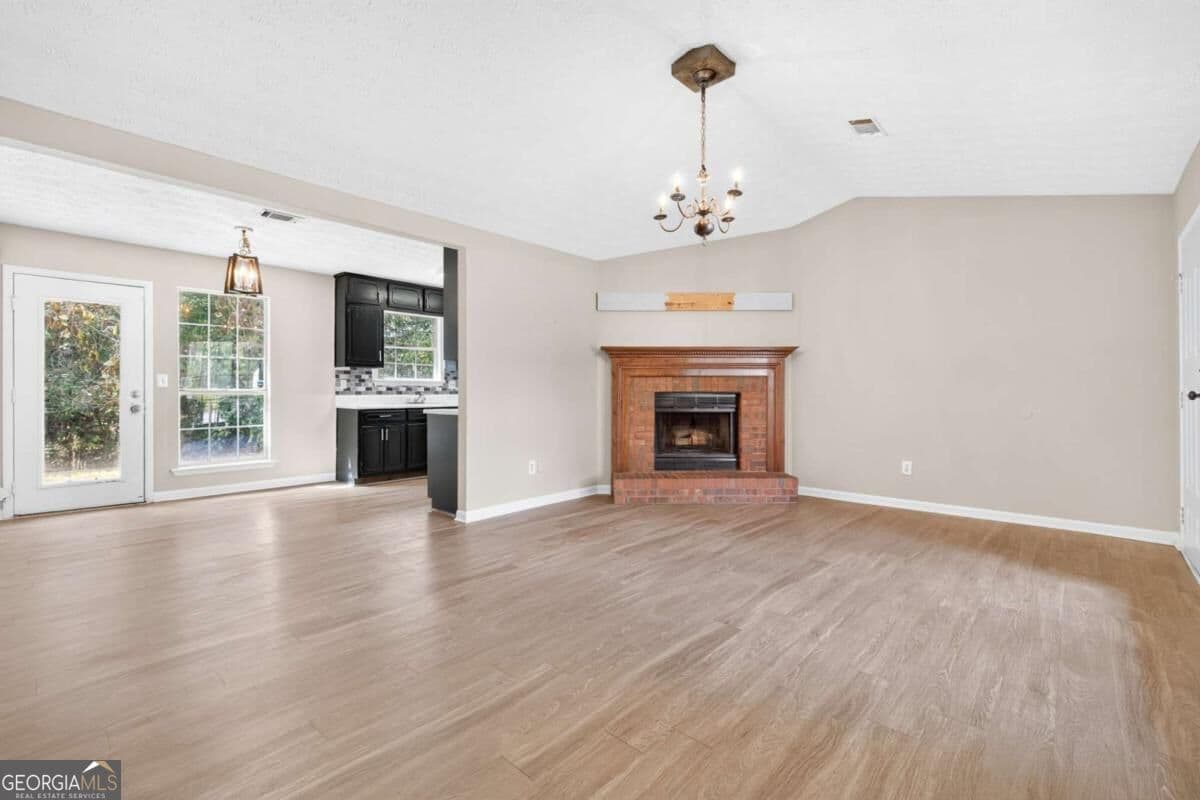3 bedroom, 2 bathroom, 1,800 sq ft single family residence for sale at 6169 Fay Court, Rex, GA 30273 — photo 7