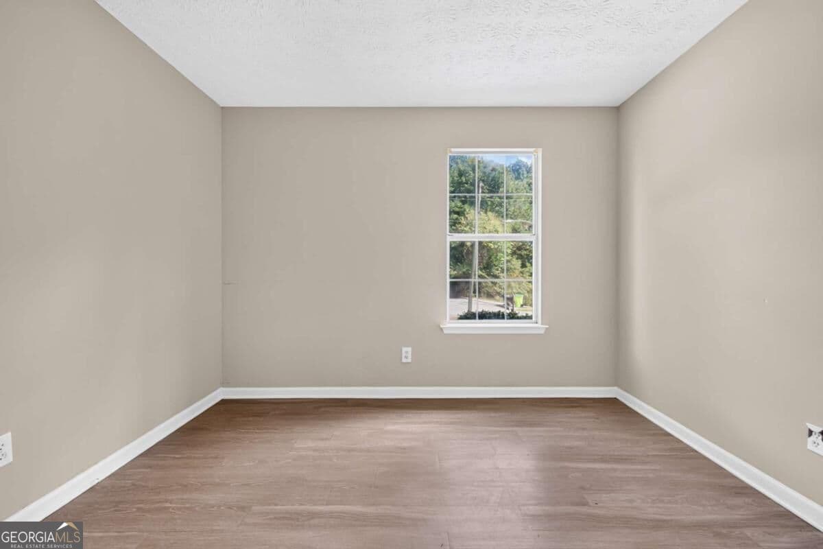 3 bedroom, 2 bathroom, 1,800 sq ft single family residence for sale at 6169 Fay Court, Rex, GA 30273 — photo 9