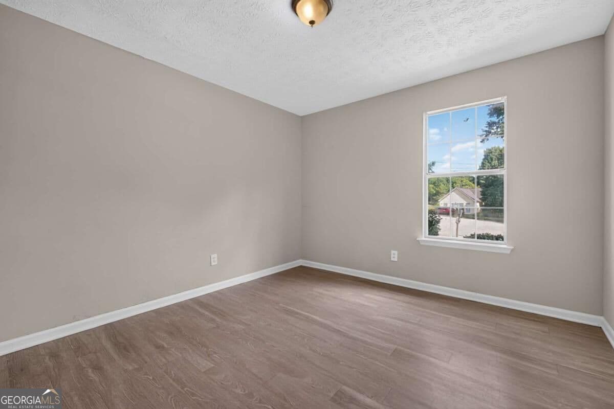 3 bedroom, 2 bathroom, 1,800 sq ft single family residence for sale at 6169 Fay Court, Rex, GA 30273 — photo 8