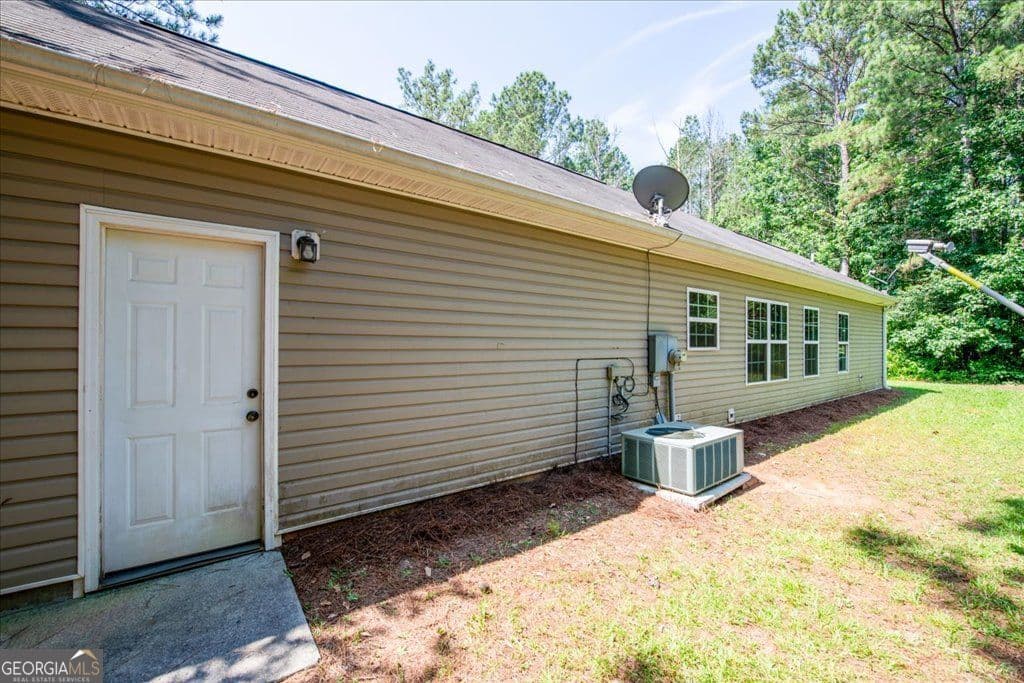 3 bedroom, 2 bathroom, 1,622 sq ft single family residence for sale at 169 Rachel Boulevard, Temple, GA 30179 — photo 9