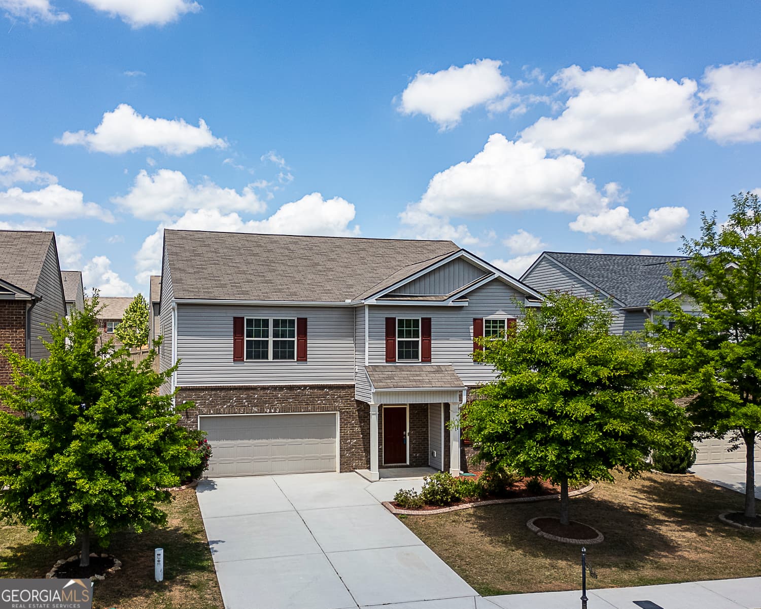 5 bedroom, 3 bathroom, 3,211 sq ft single family residence sold at 3922 Makeover Court, Atlanta, GA 30349