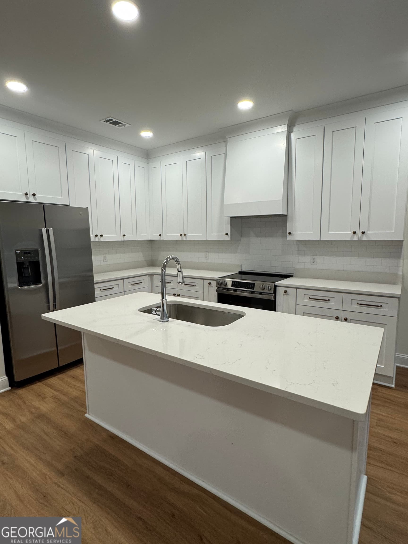 2 bedroom, 2.5 bathroom, 1,228 sq ft duplex for rent at 101 Longpoint Drive A, Statesboro, GA 30458 for $2,150 a month — photo 5