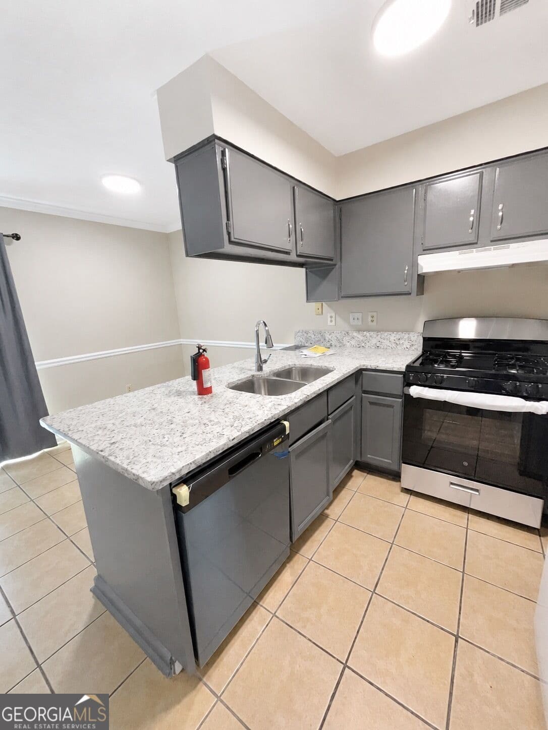 2 bedroom, 2 bathroom, 1,036 sq ft townhouse for rent at 6714 Colchester Place, Norcross, GA 30093 for $1,495 a month — photo 6