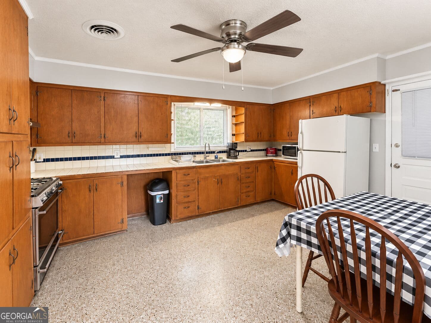 3 bedroom, 2 bathroom, 1,740 sq ft single family residence for sale at 112 Lillie Way, Brunswick, GA 31525 — photo 7