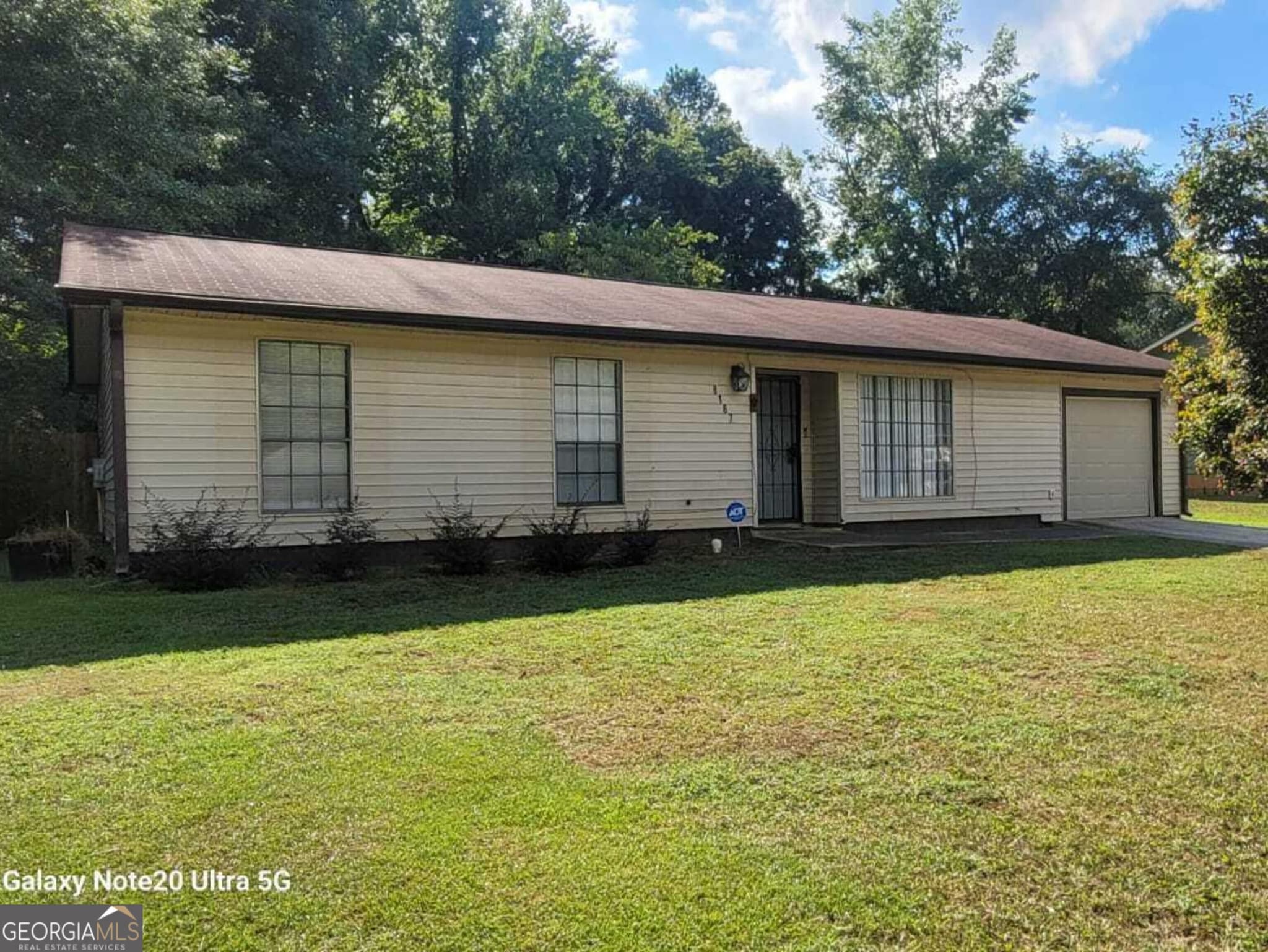 3 bedroom, 2 bathroom, 1,470 sq ft single family residence for rent at 8167 Englewood Trail, Riverdale, GA 30274 for $1,700 a month — photo 1 of 14
