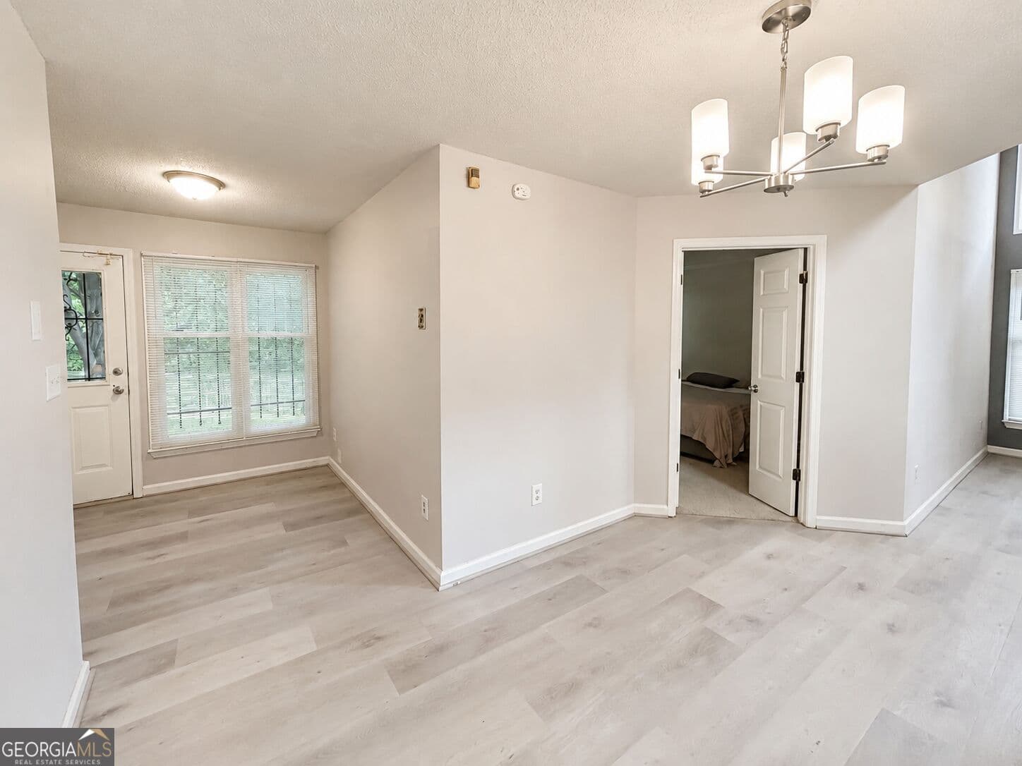 4 bedroom, 4 bathroom, 2,200 sq ft single family residence for sale at 985 Oak Street, Atlanta, GA 30310 — photo 7