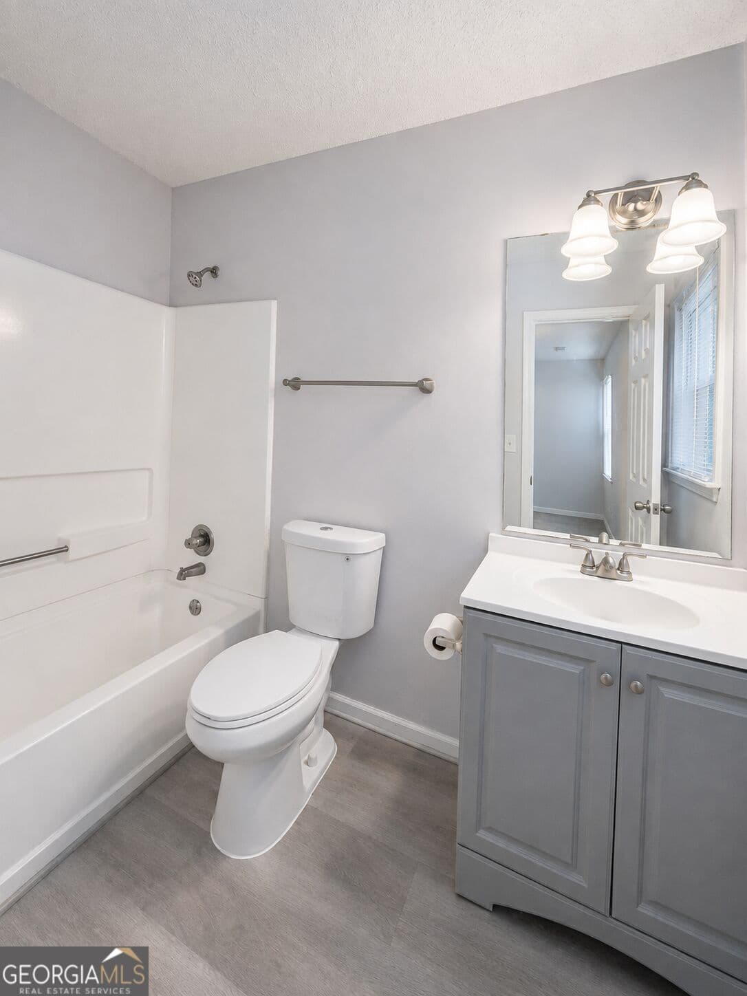4 bedroom, 4 bathroom, 2,200 sq ft single family residence for sale at 985 Oak Street, Atlanta, GA 30310 — photo 9