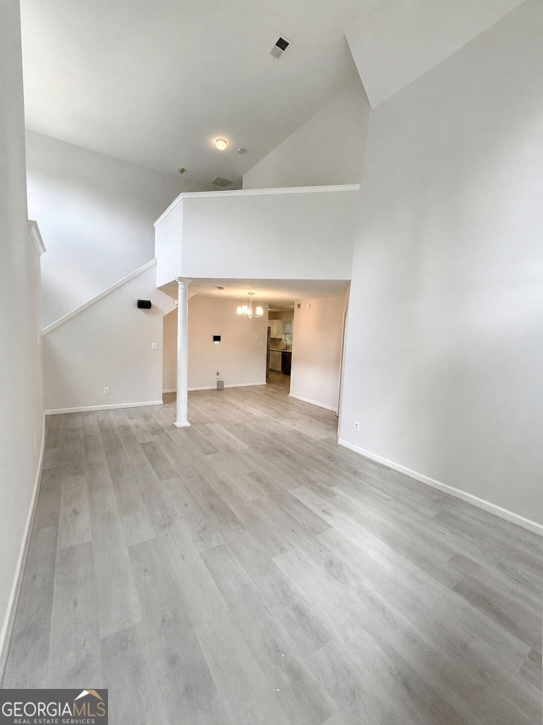 4 bedroom, 4 bathroom, 2,200 sq ft single family residence for sale at 985 Oak Street, Atlanta, GA 30310 — photo 4