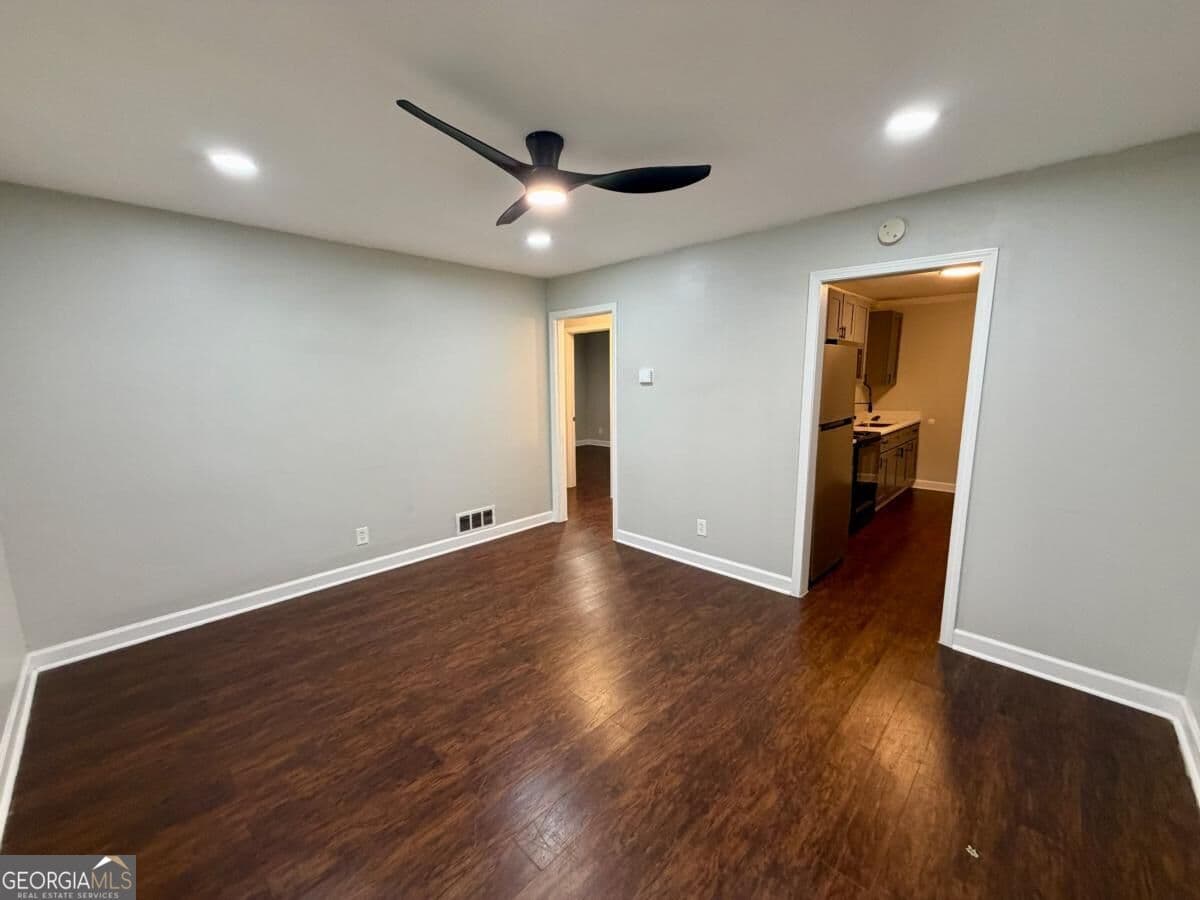 2 bedroom, 1 bathroom, 1,274 sq ft duplex for rent at 1403 Pine Avenue, Atlanta, GA 30344 for $1,750 a month — photo 3