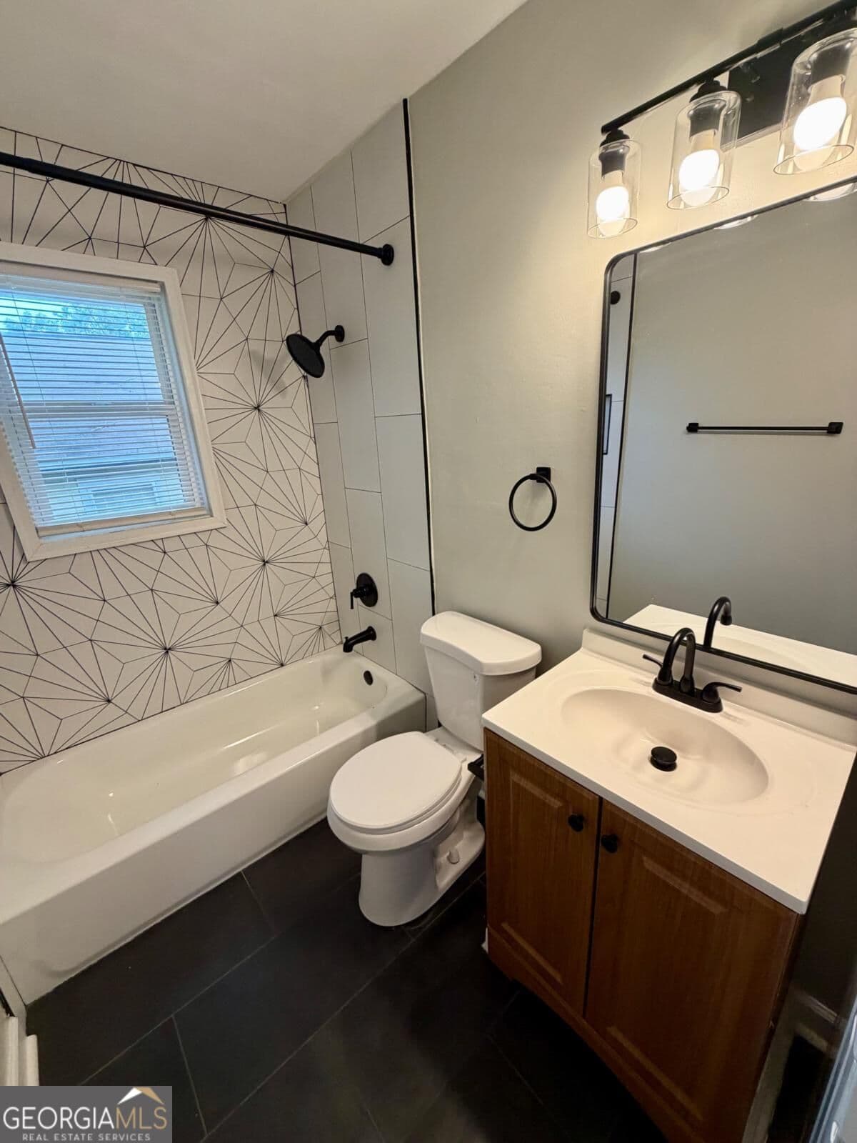 2 bedroom, 1 bathroom, 1,274 sq ft duplex for rent at 1403 Pine Avenue, Atlanta, GA 30344 for $1,750 a month — photo 8