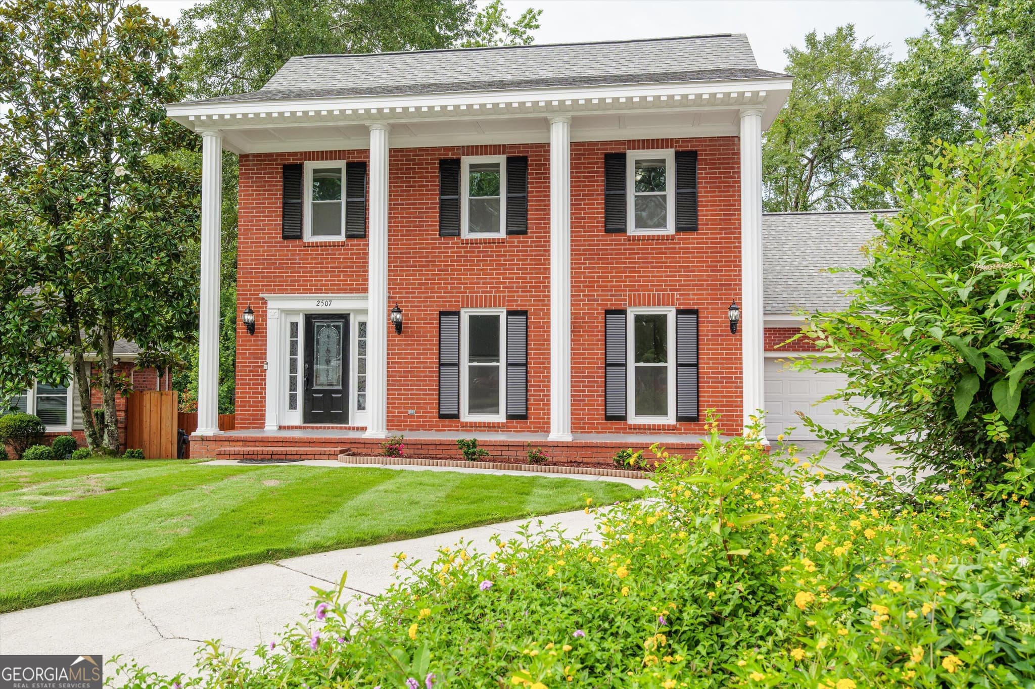 4 bedroom, 3 bathroom, 2,397 sq ft single family residence for sale at 2507 Pinebluff Court, Augusta, GA 30909 — photo 2